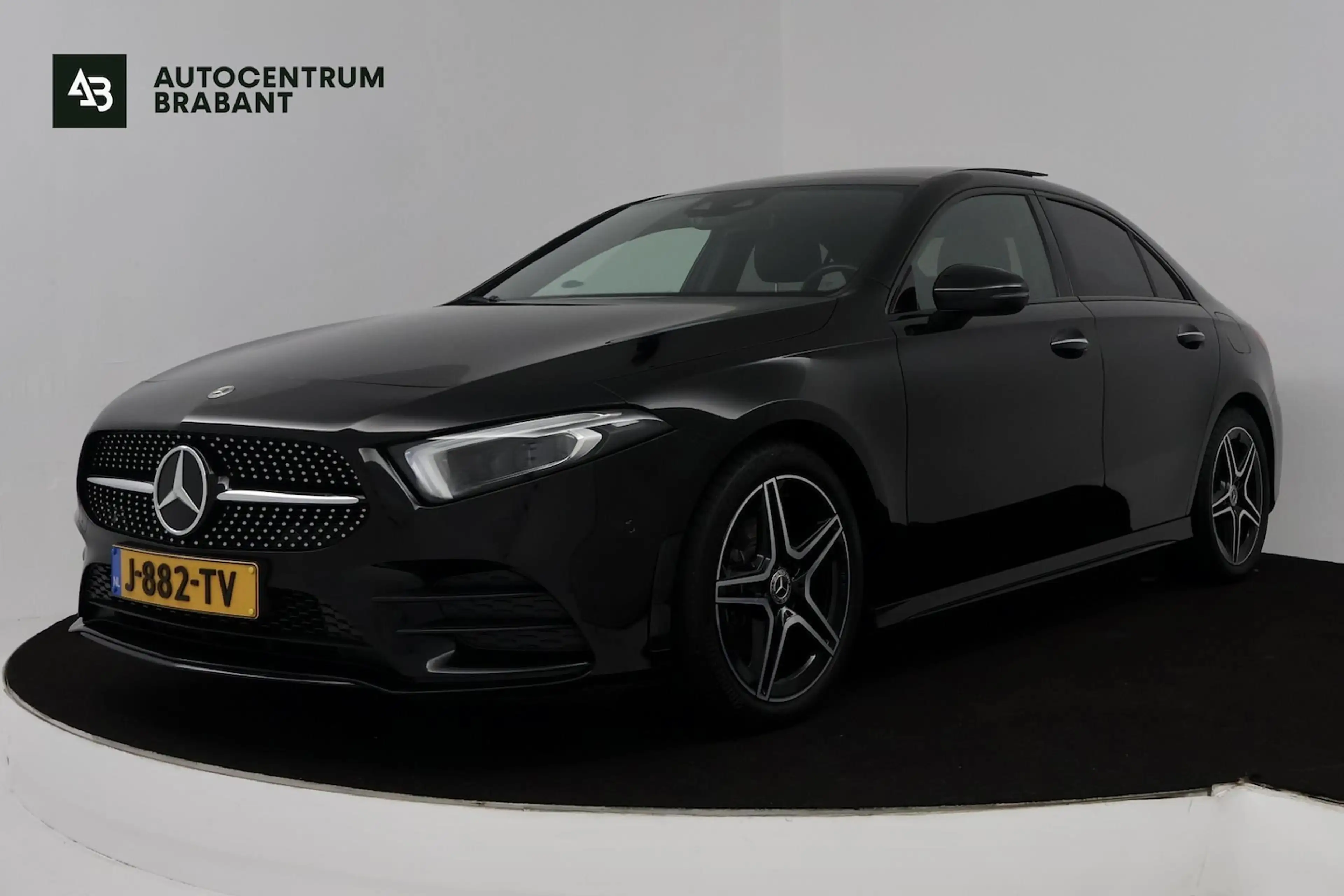Mercedes-Benz A 200 Business Solution AMG (PANORAMADAK, STOELVERWARMIN