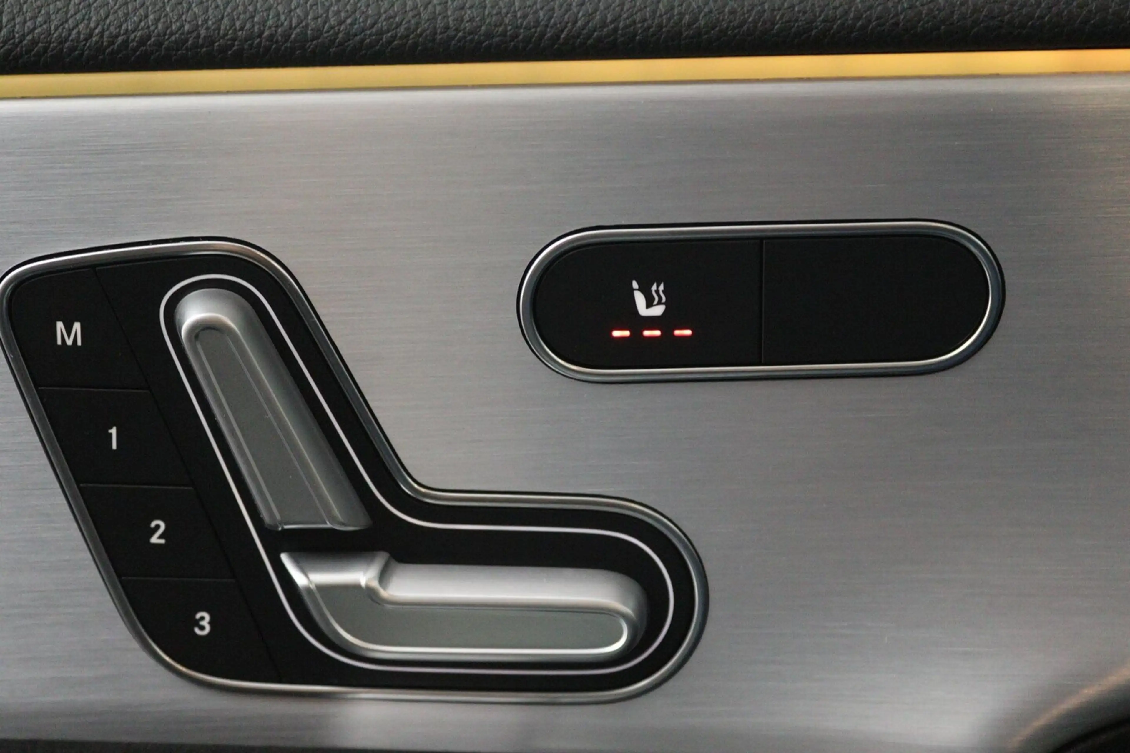 Mercedes-Benz A 200 Business Solution AMG (PANORAMADAK, STOELVERWARMIN — photo 7