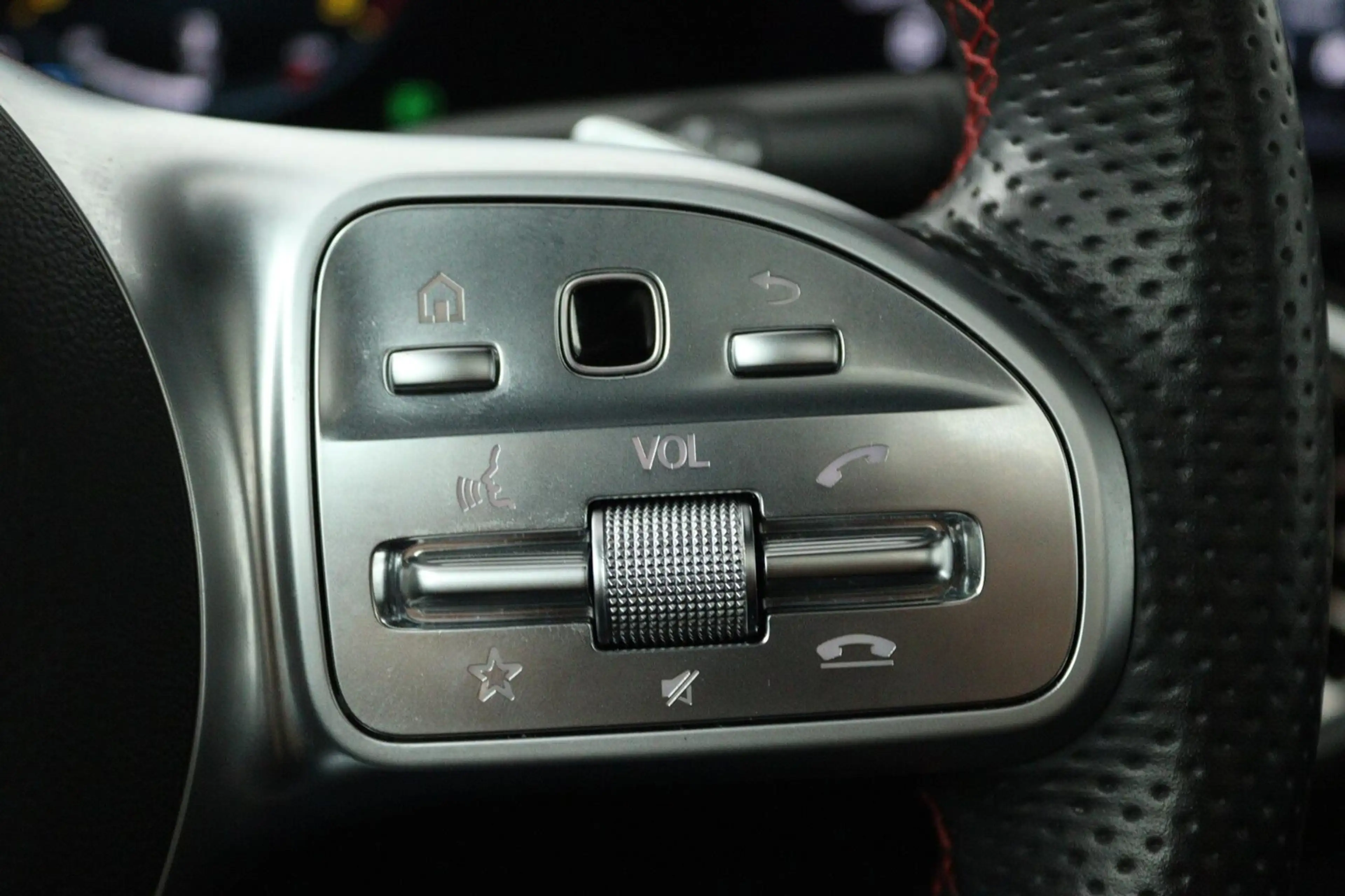 Mercedes-Benz A 200 Business Solution AMG (PANORAMADAK, STOELVERWARMIN — photo 11