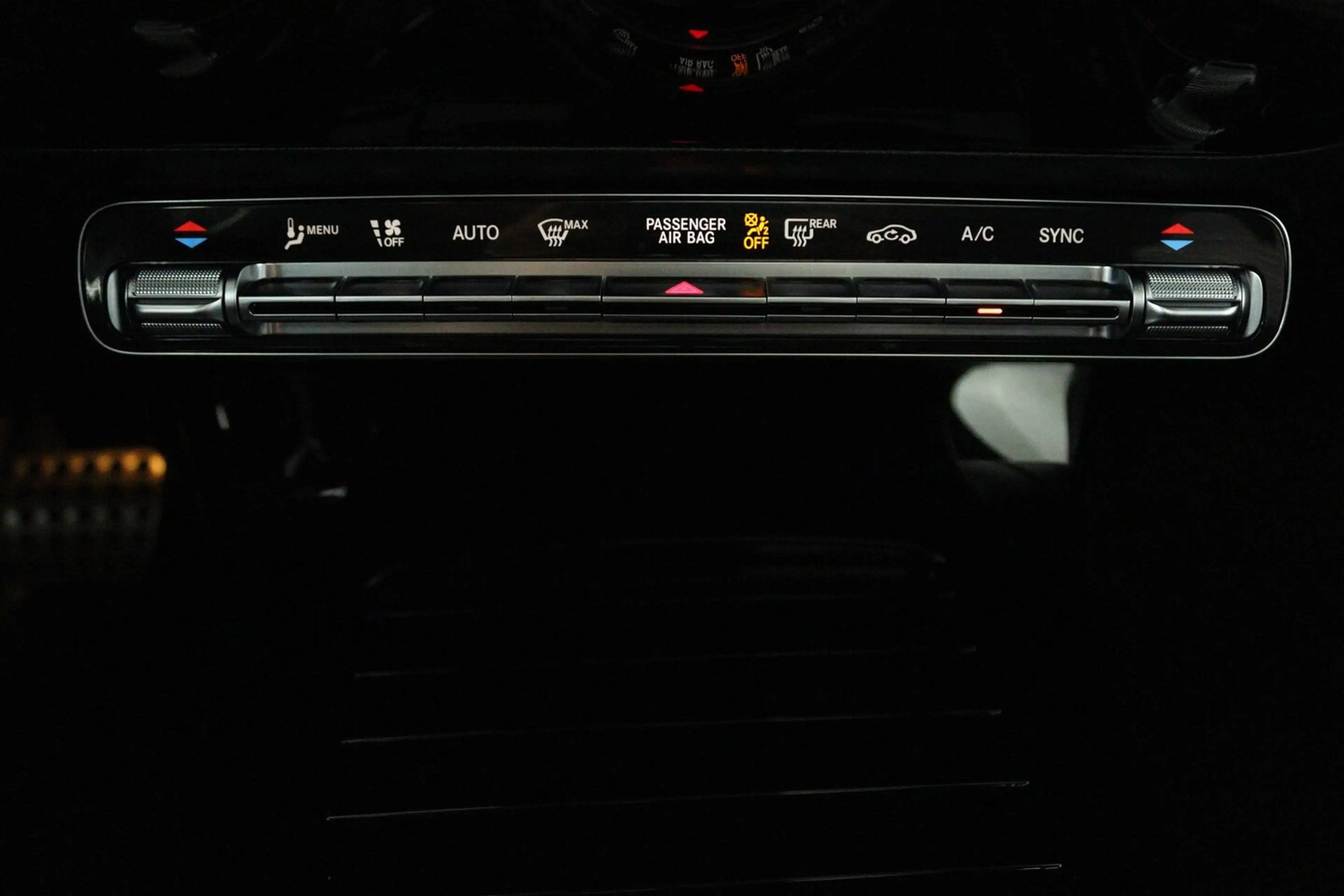 Mercedes-Benz A 200 Business Solution AMG (PANORAMADAK, STOELVERWARMIN — photo 16