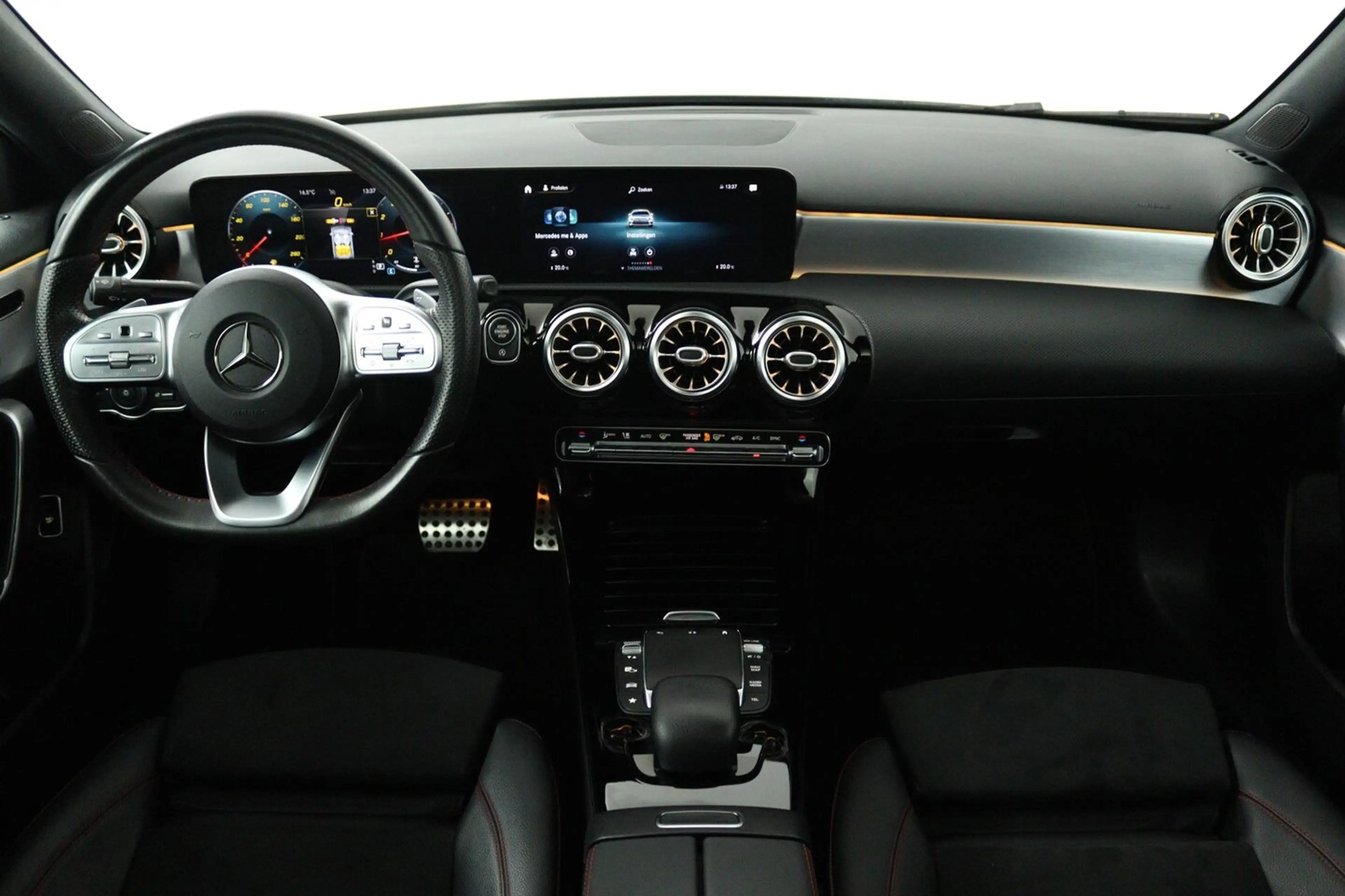 Mercedes-Benz A 200 Business Solution AMG (PANORAMADAK, STOELVERWARMIN — photo 3
