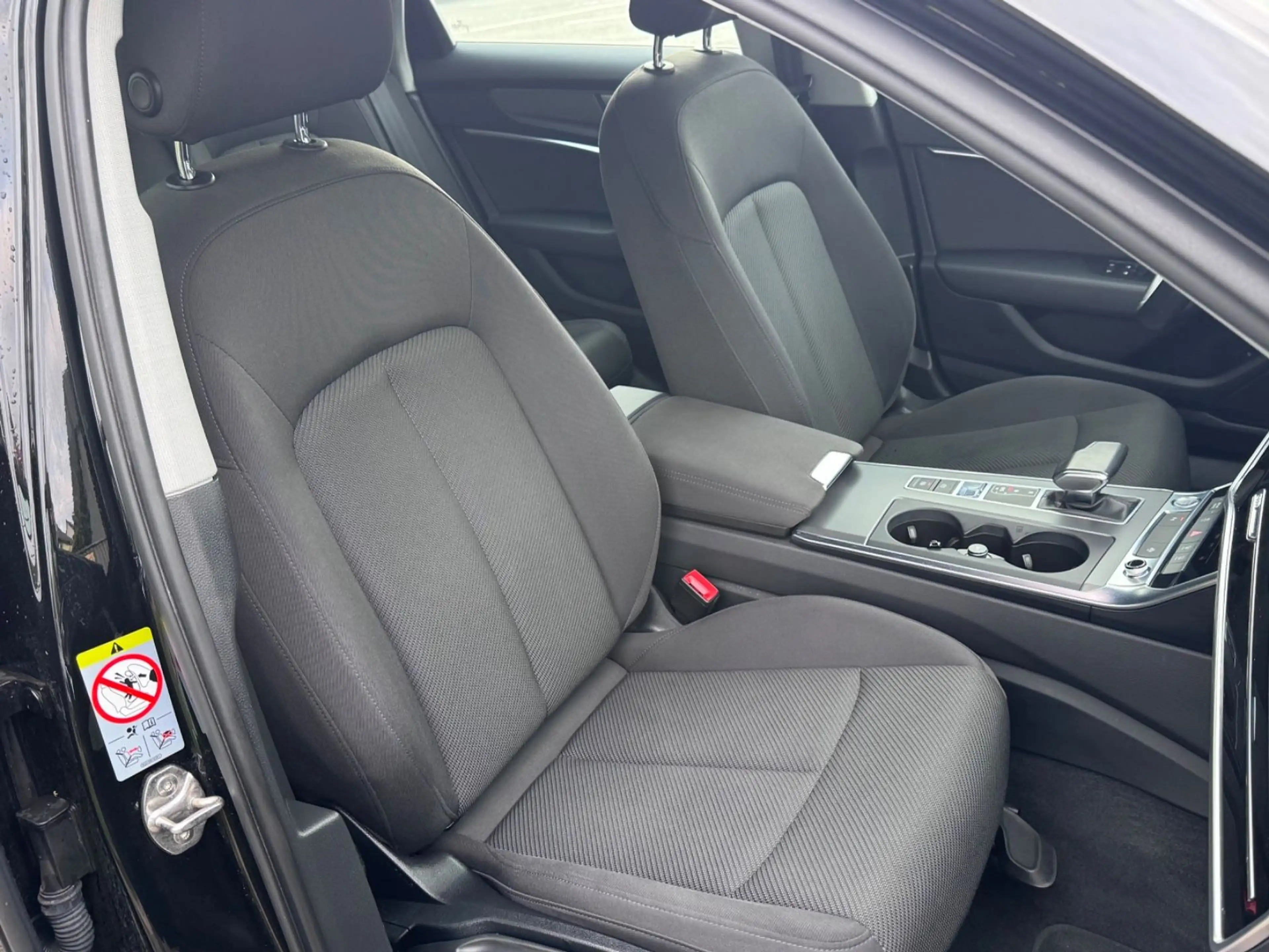 Audi A6 Avant 35 TDI basis — photo 14