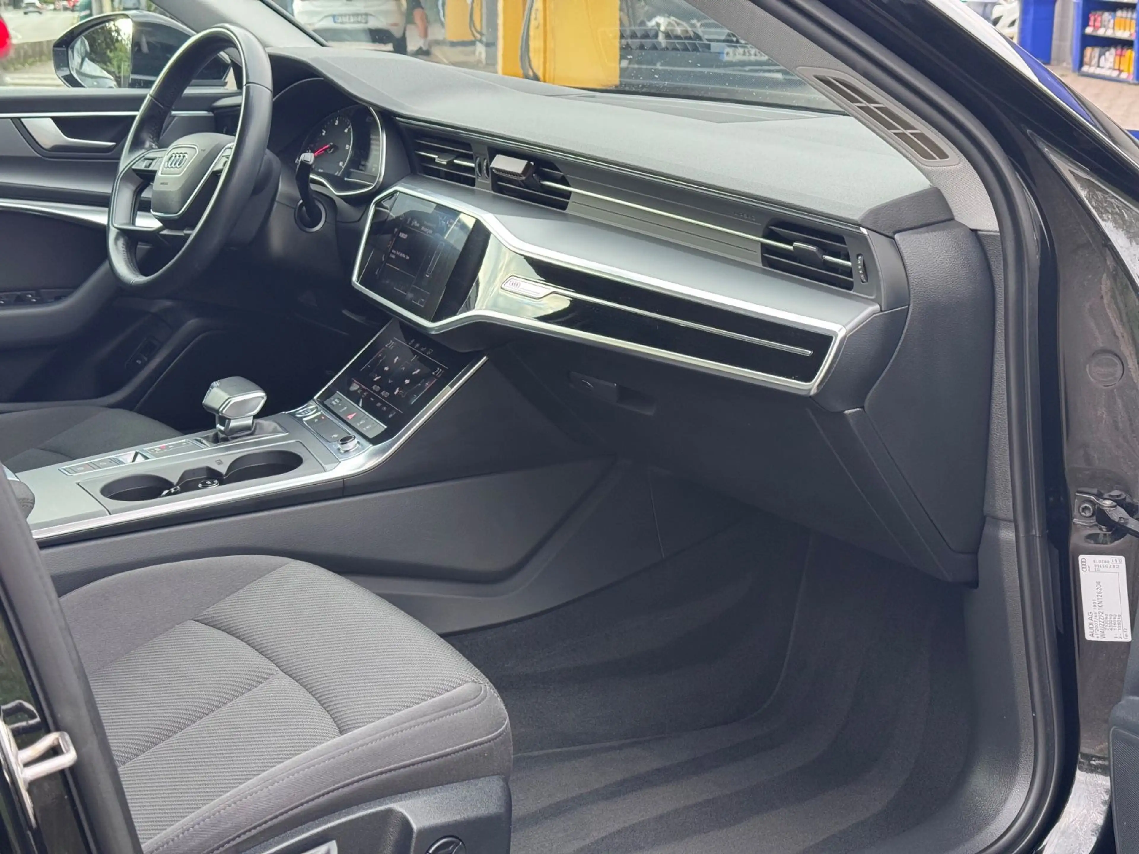 Audi A6 Avant 35 TDI basis — photo 13