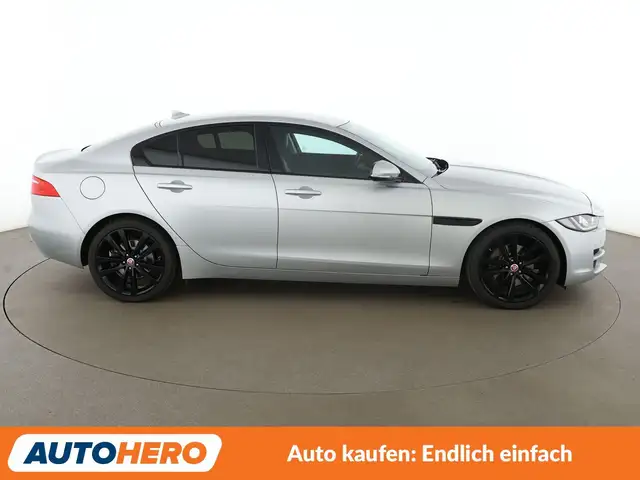 Jaguar Xe view 7