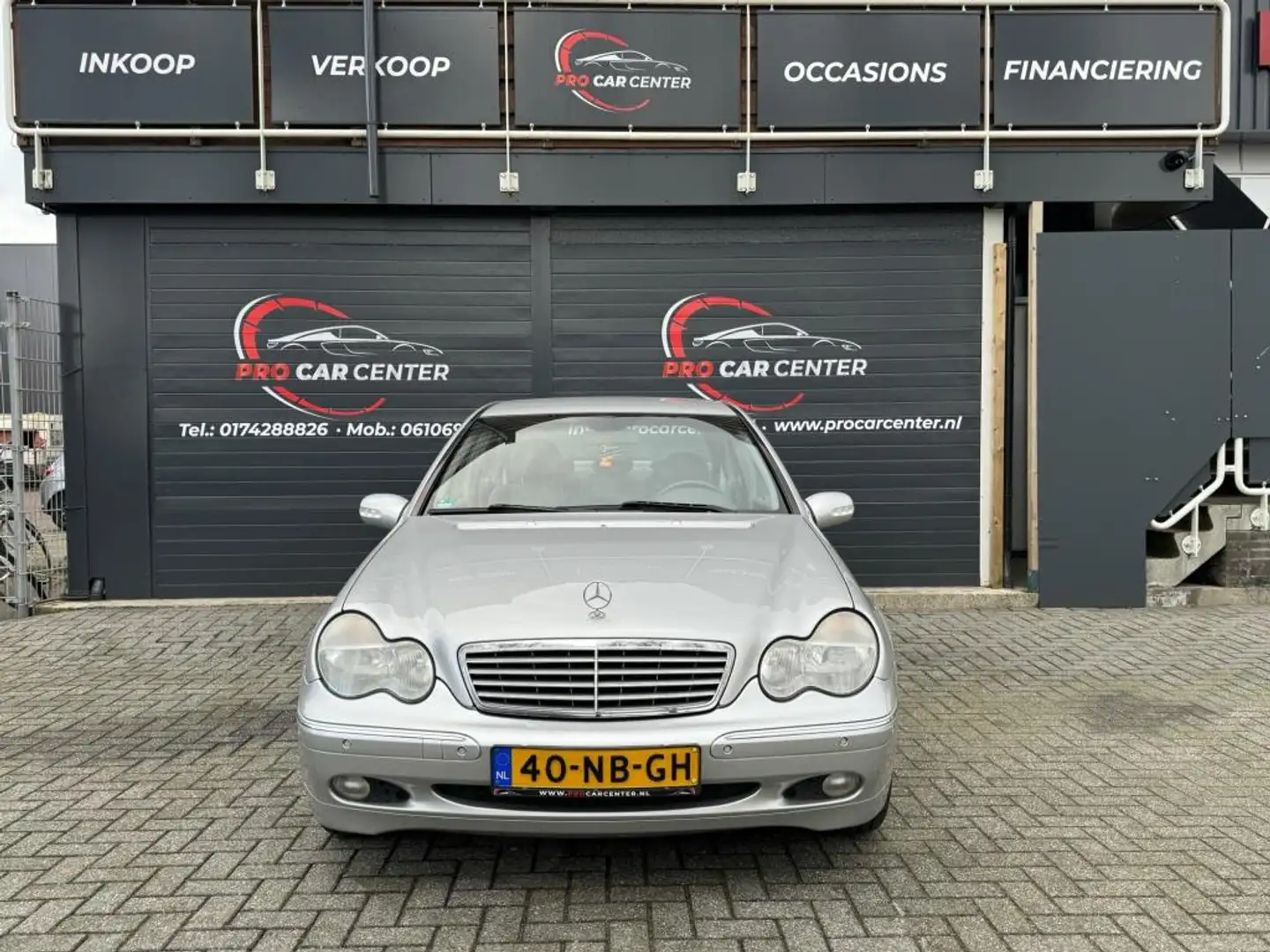 Mercedes-Benz C 200 K. Elegance AUT|AIRCO|V.A PDC|CRUISE/NAP Grau - 2