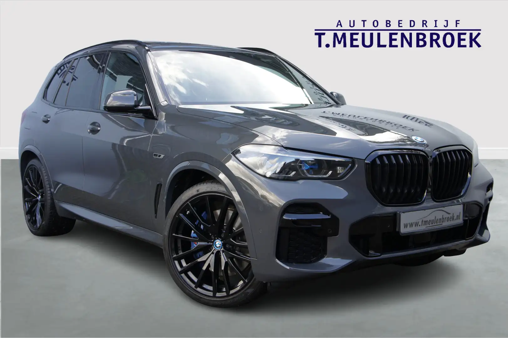 BMW X5 xDrive45e High Executive M sportpakket, Panoramada Grijs - 1