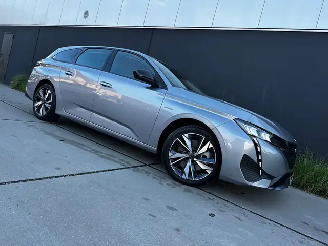 Peugeot 308 SW view 8