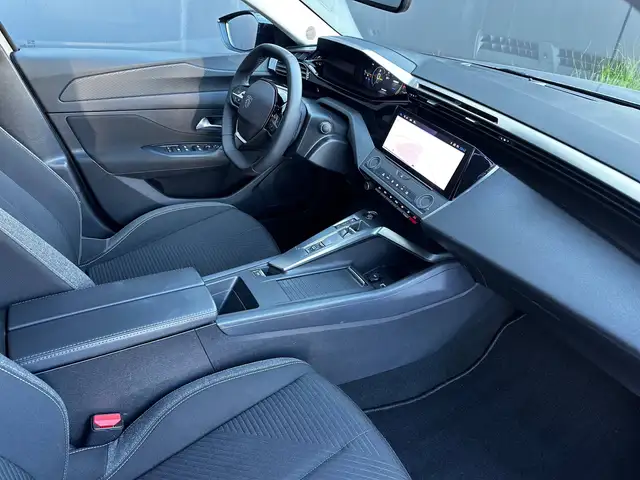 Peugeot 308 SW view 11