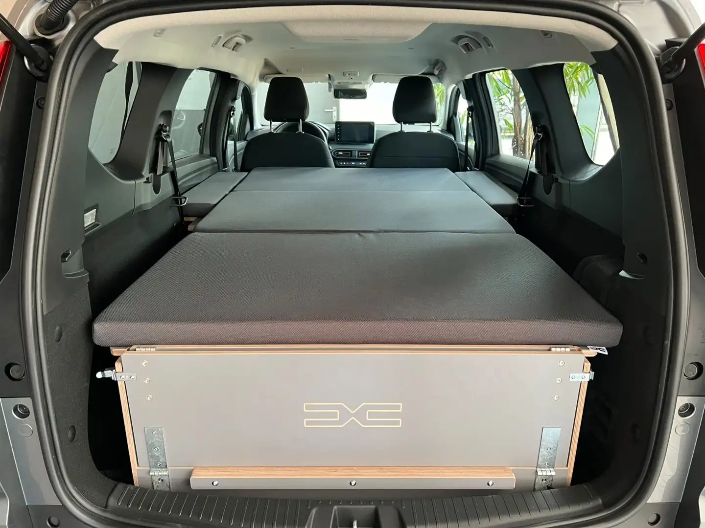 Dacia Jogger Extreme+ Tce 110 Zelt und Bett Sleep Pack Grün - 1