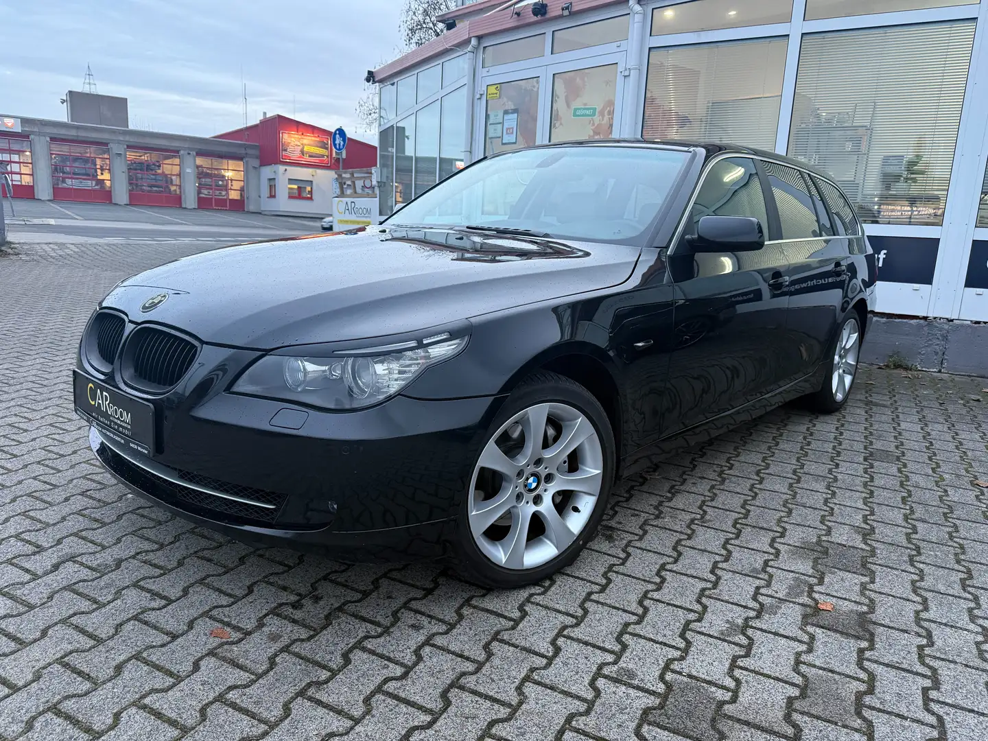 BMW 530 530d xDriveTouring*Kamera*Tüv 2027* Fekete - 1