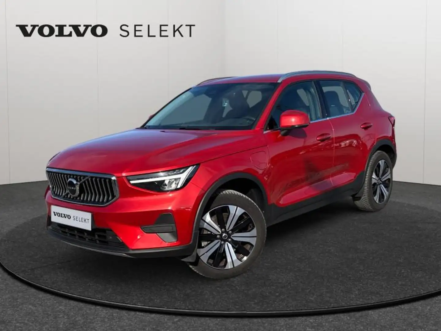 Volvo XC40 T4 PHEV / Hybride Rouge - 1
