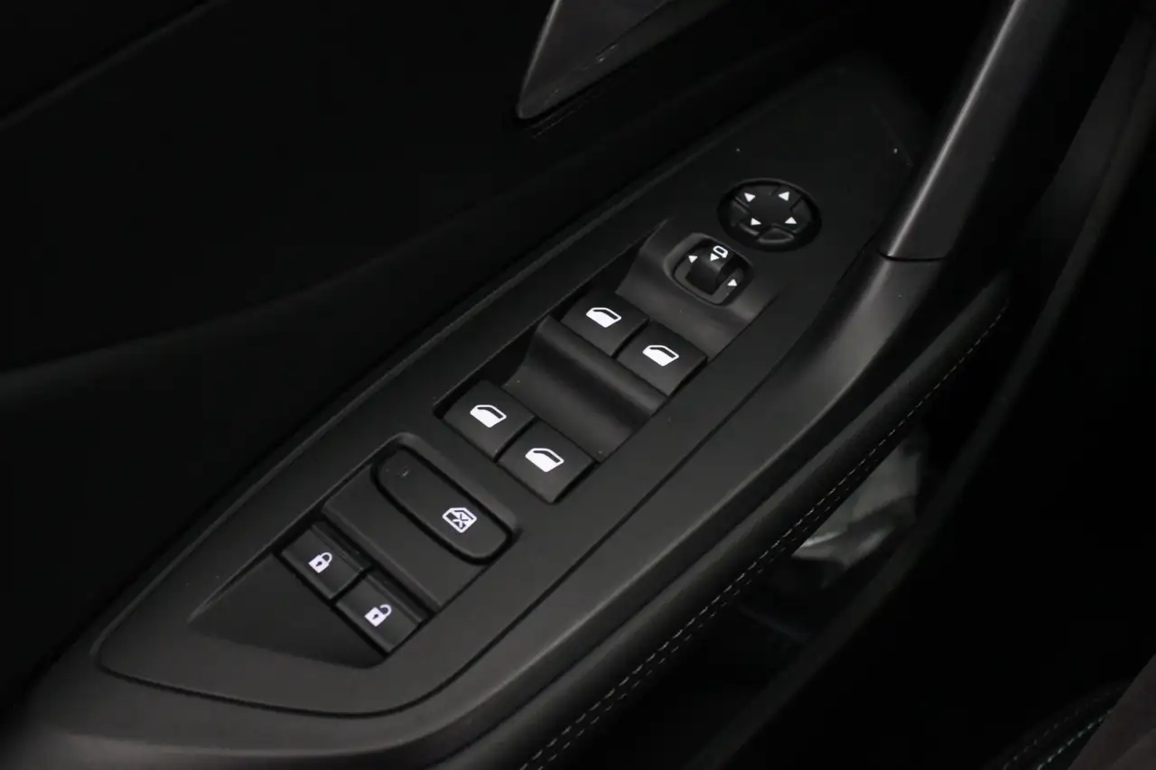Peugeot 308 1.6 Plug-in Hybrid 180 Allure, миниатюра 18
