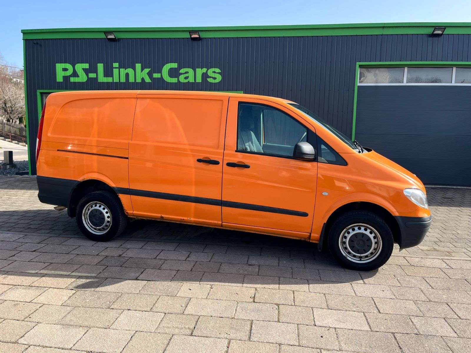 Second hand Mercedes Benz Vito 