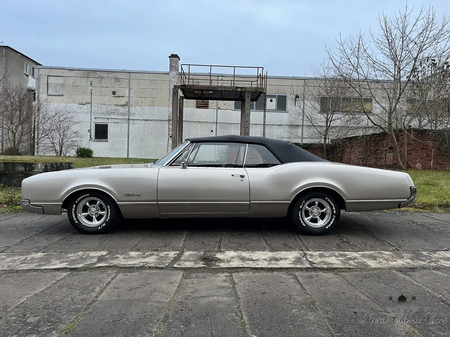 Oldsmobile Delta 88 Delmont 88 425 cui Cabrio Bronze - 1