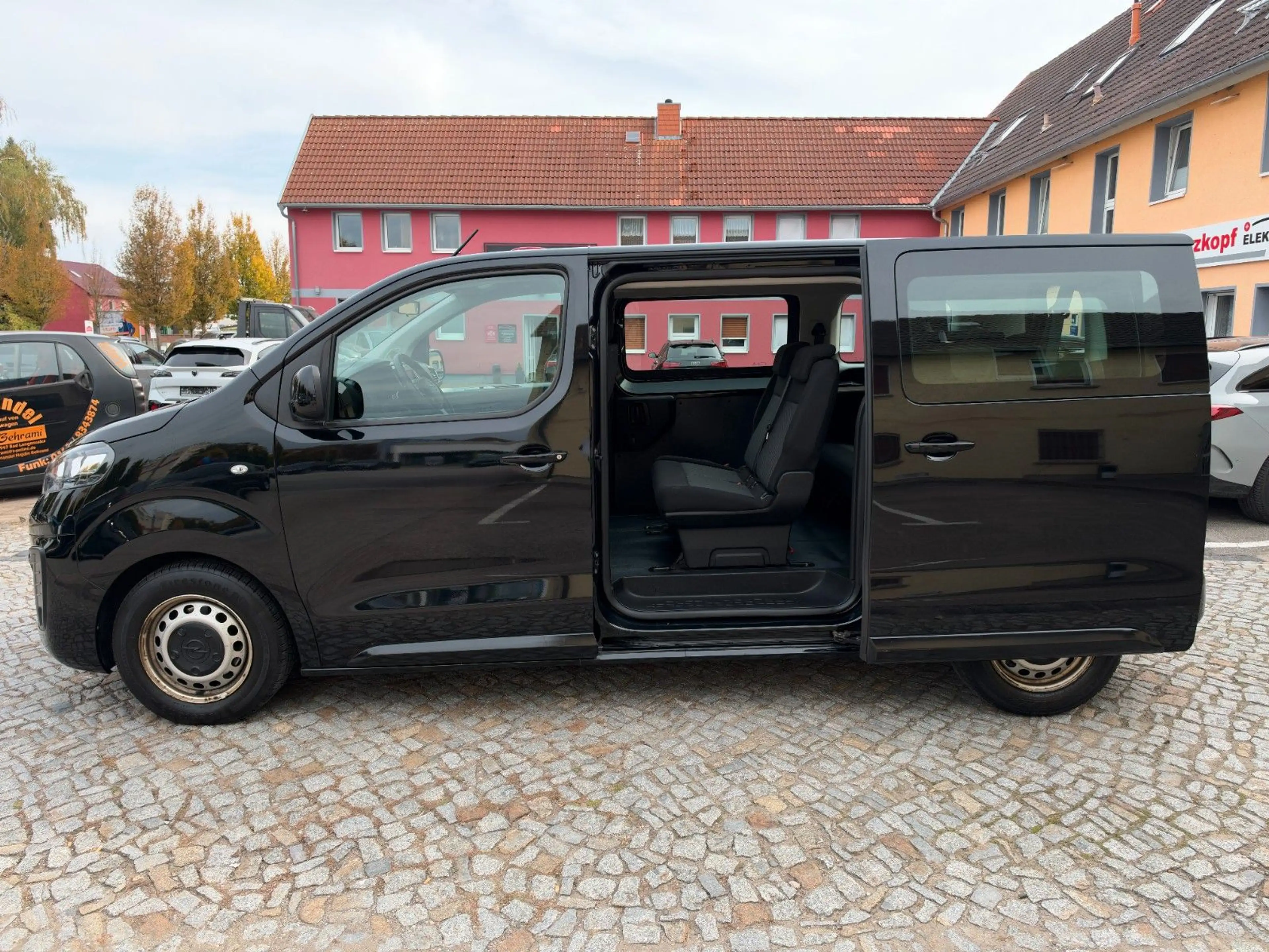 Opel Vivaro C 1.5 CDTI Kombi L2 Klima Navi 7 Sitze — photo 4