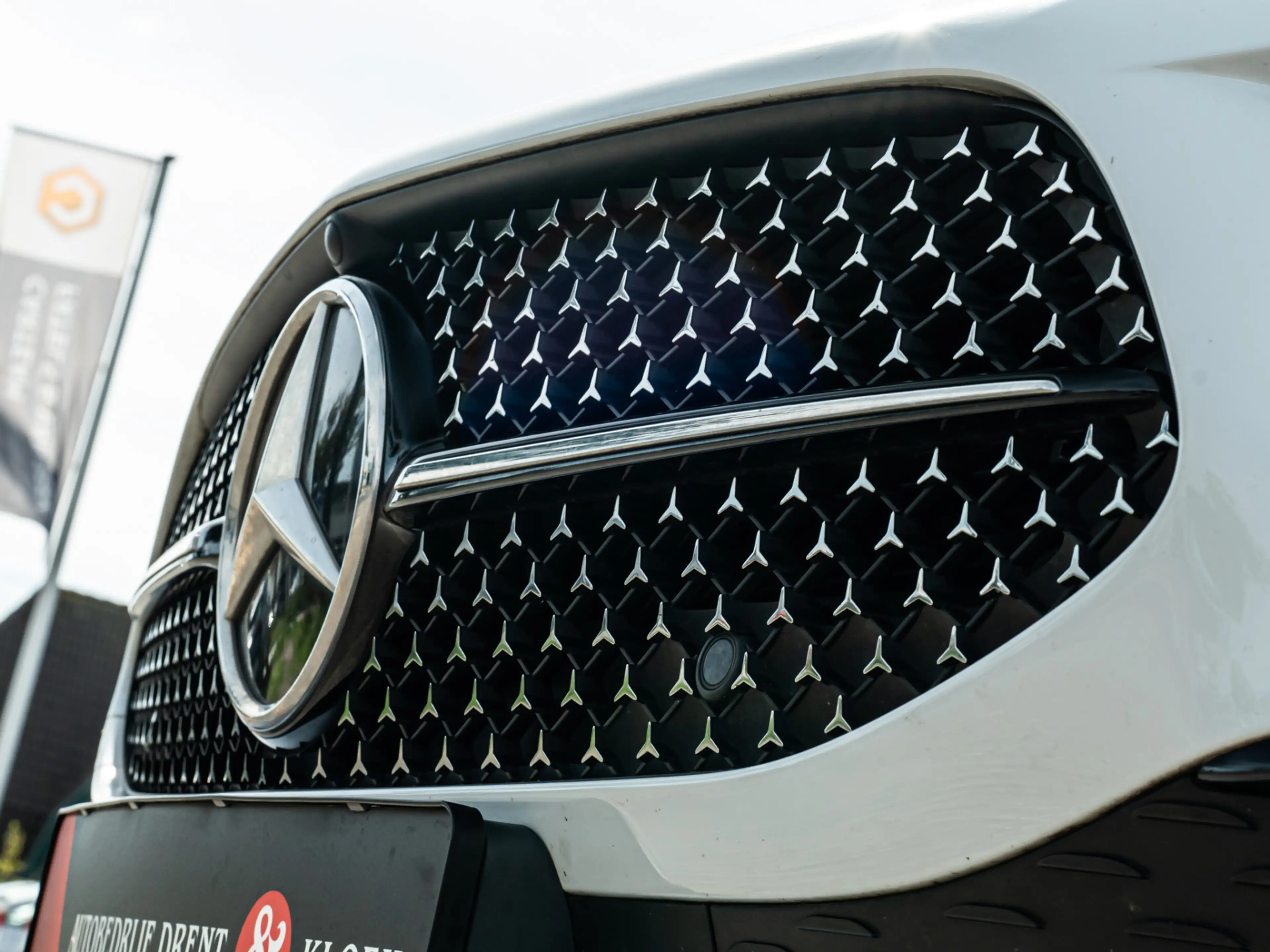 Mercedes-Benz A 250 e AMG Line PANO CAMERA 19 INCH MULTIBEAM NIGHT PAK — photo 27