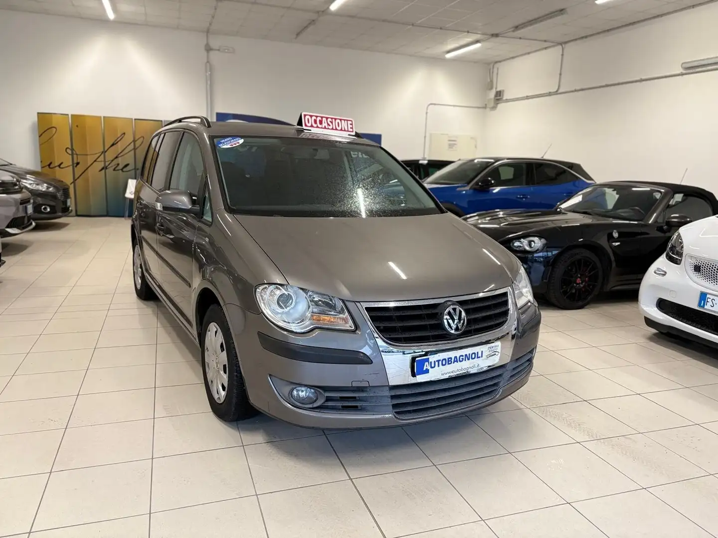 Volkswagen Touran CONCEPTLINE 1.6 102 CV 5mt Gris - 2