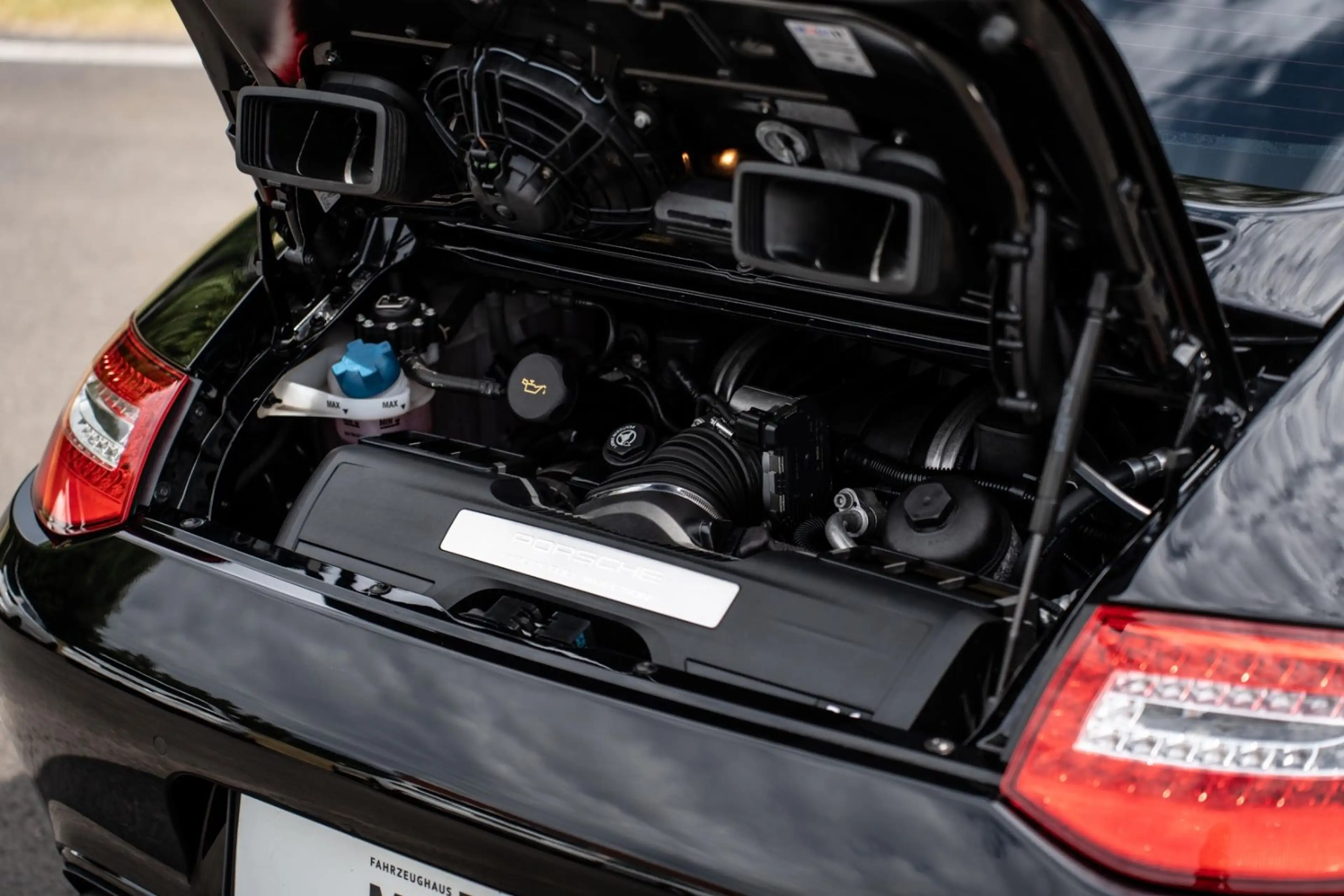 Porsche 911 Carrera Black Edition Coupe — photo 14