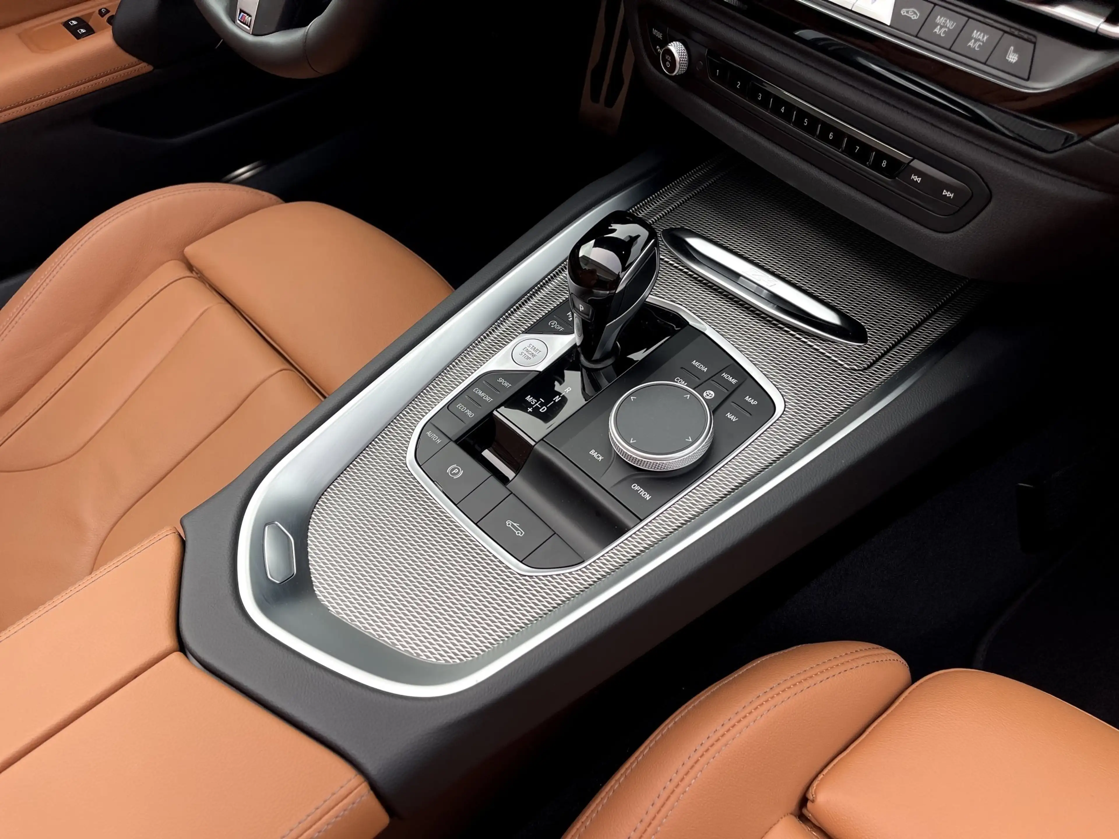 BMW Z4 M40i °Zulassung 2026° Head-Up HarmanKardon — photo 10