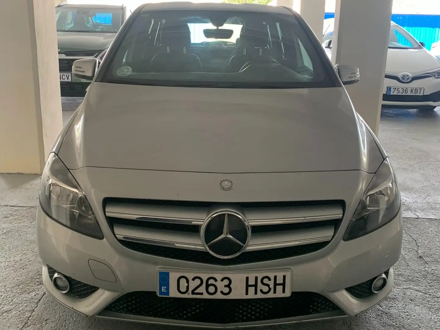 Mercedes-Benz B 180 B 180 CDI (BlueEFFICIENCY) 7G-DCT Plateado - 1