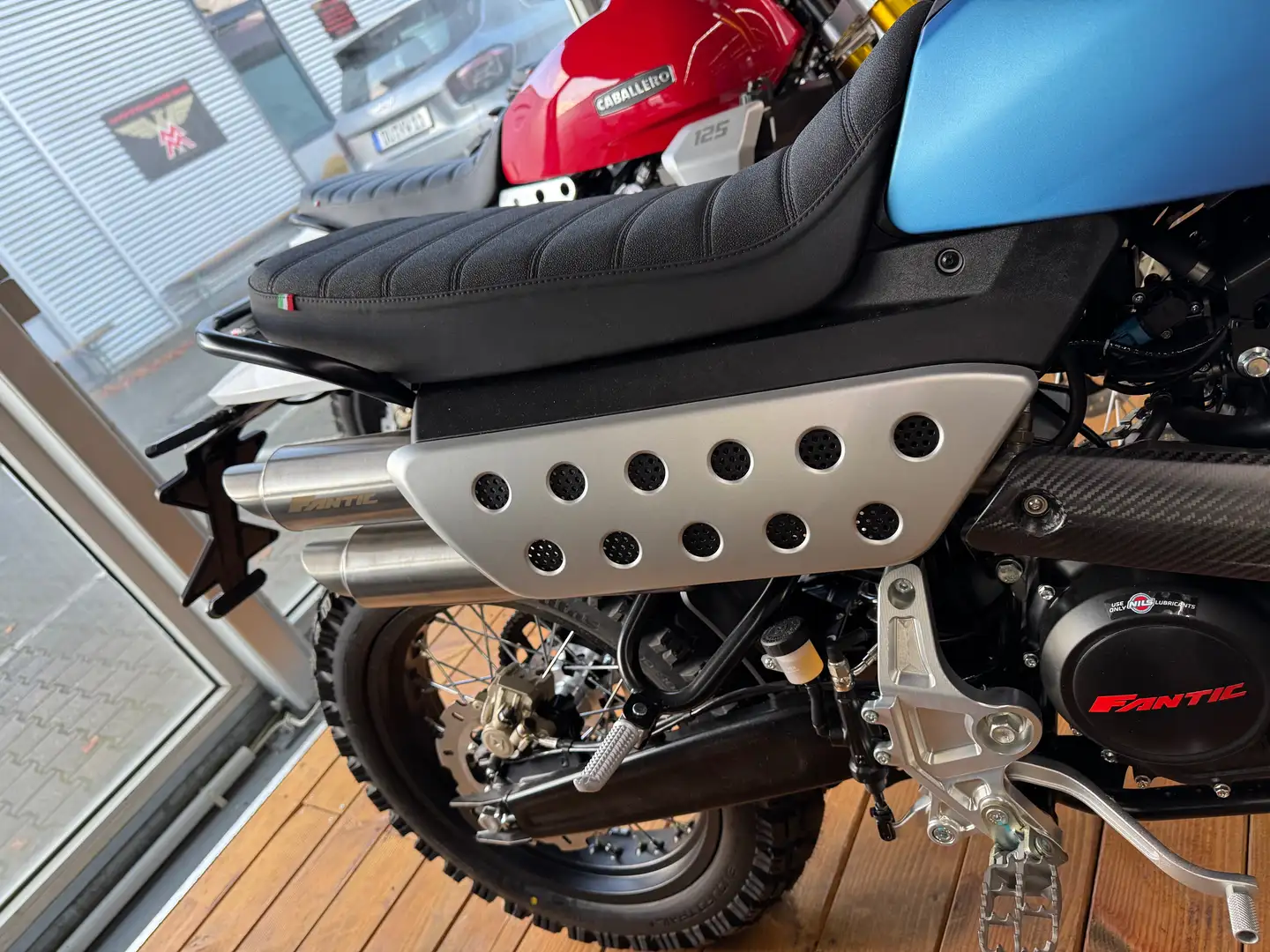 Fantic Caballero 125 SCRAMBLER Bleu - 2
