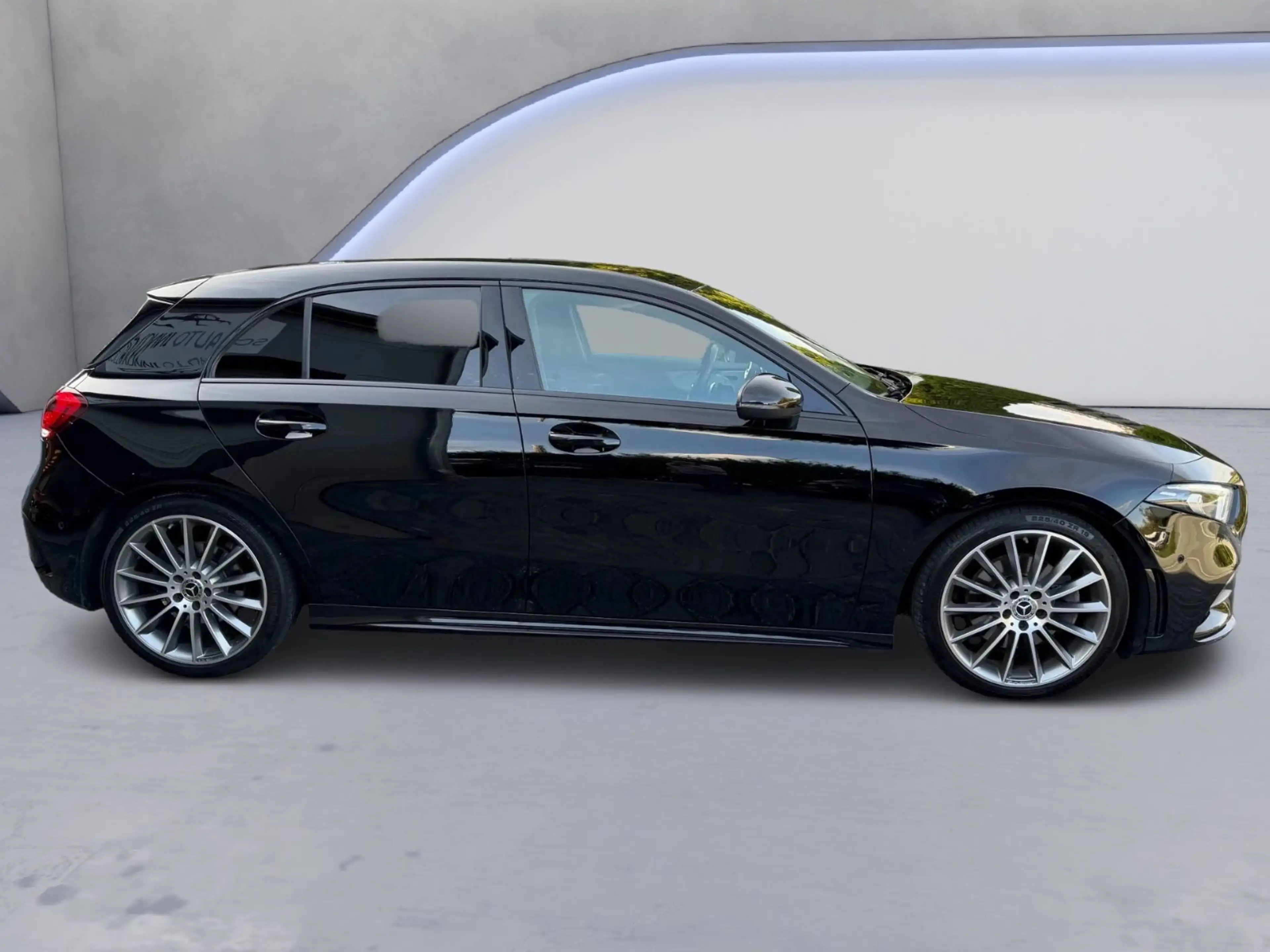 Mercedes-Benz A 220 4Matic AMG-Line+LED+DAB+SHZ+Navi+Induktion — photo 4