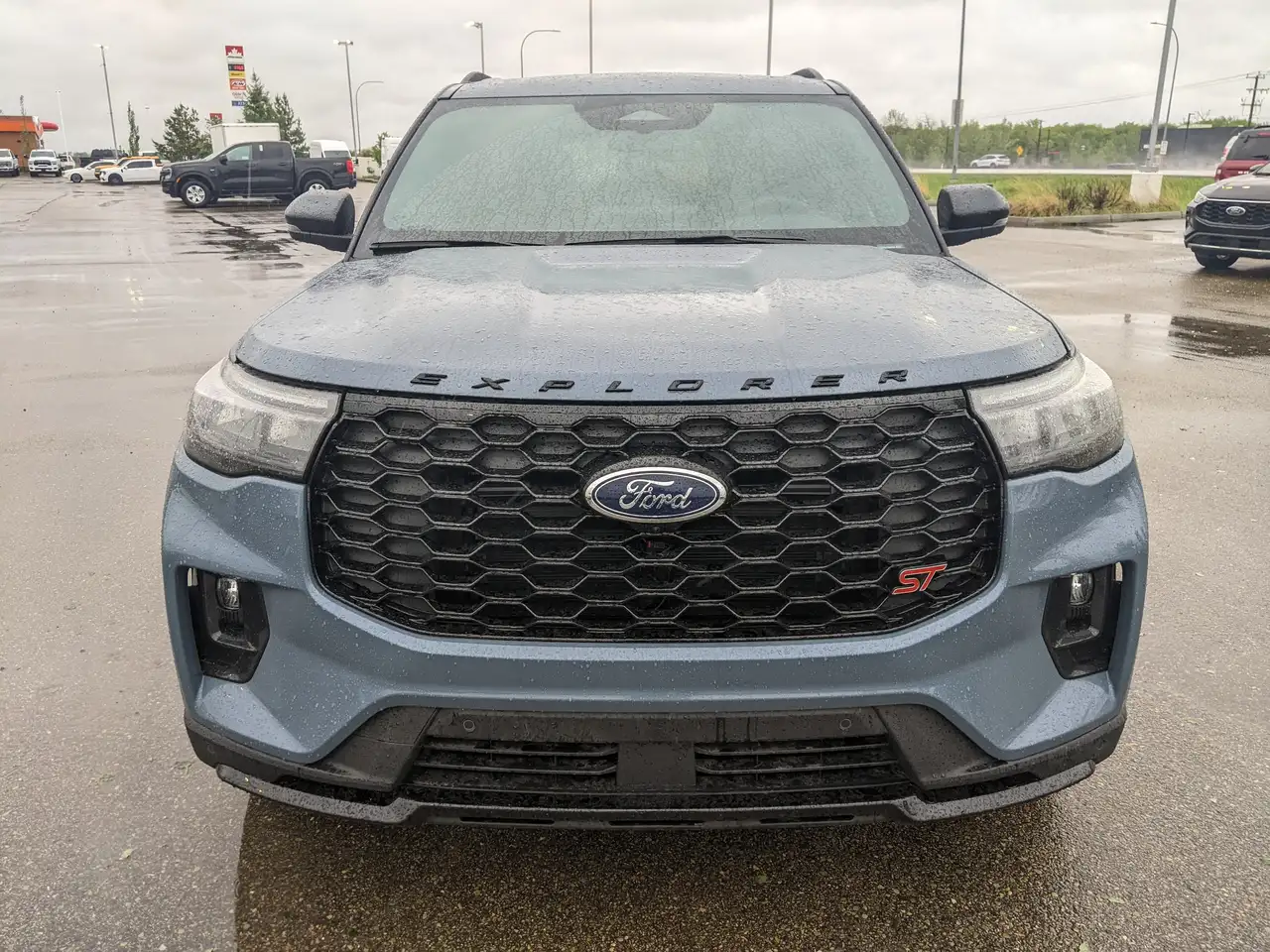 Ford Explorer снимка Ford Explorer