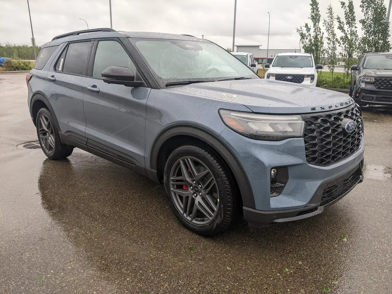 Ford Explorer снимка Ford Explorer