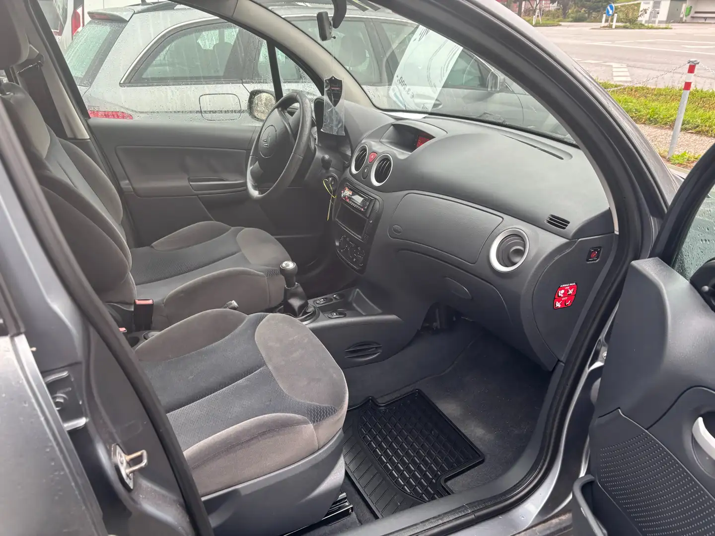 Citroen C3 C3 1,4i First 2 First 2 Blau - 2