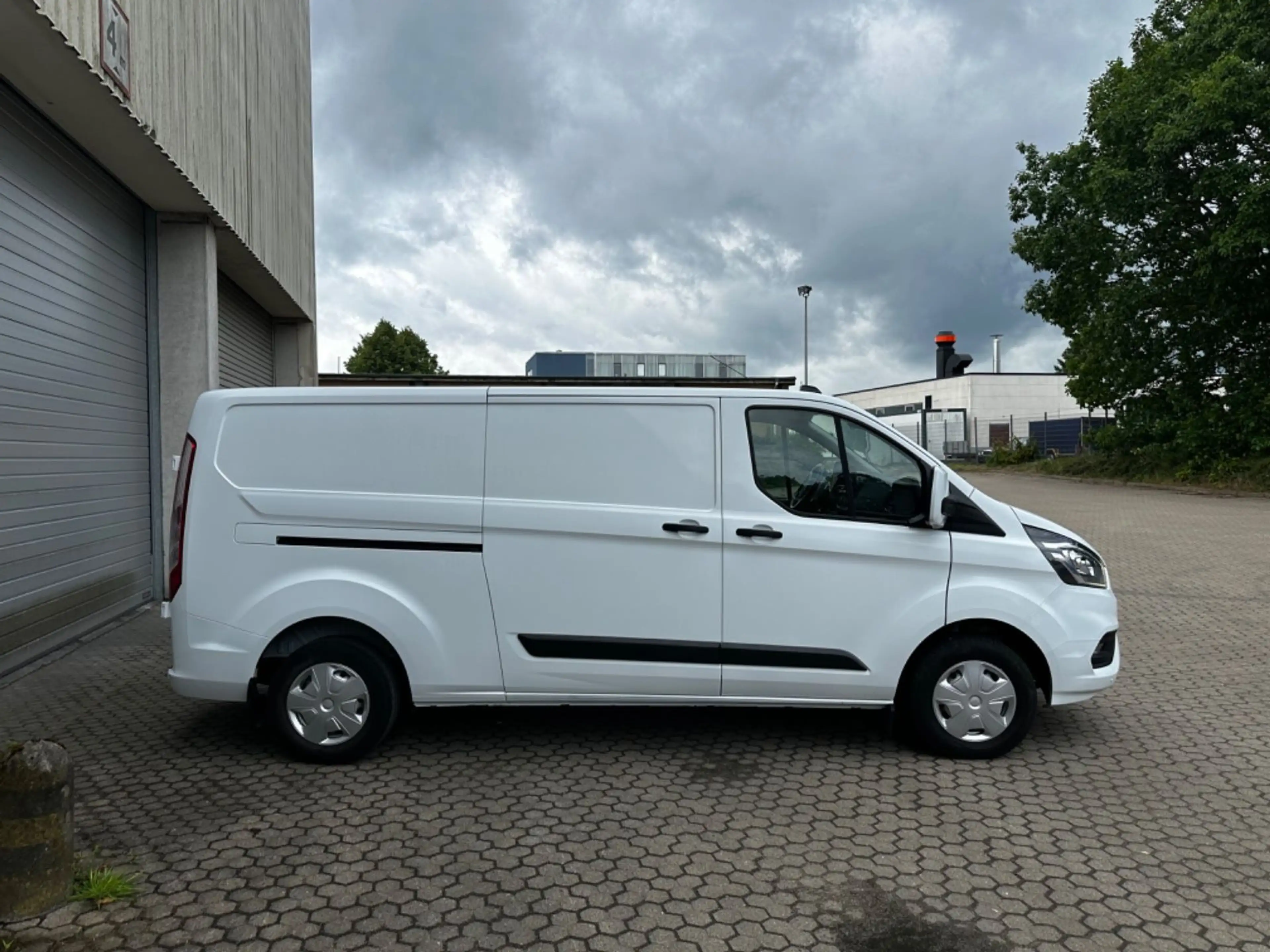 Ford Transit Custom 2.0TDCi Kasten 300 L2*Klima*PDC — photo 11