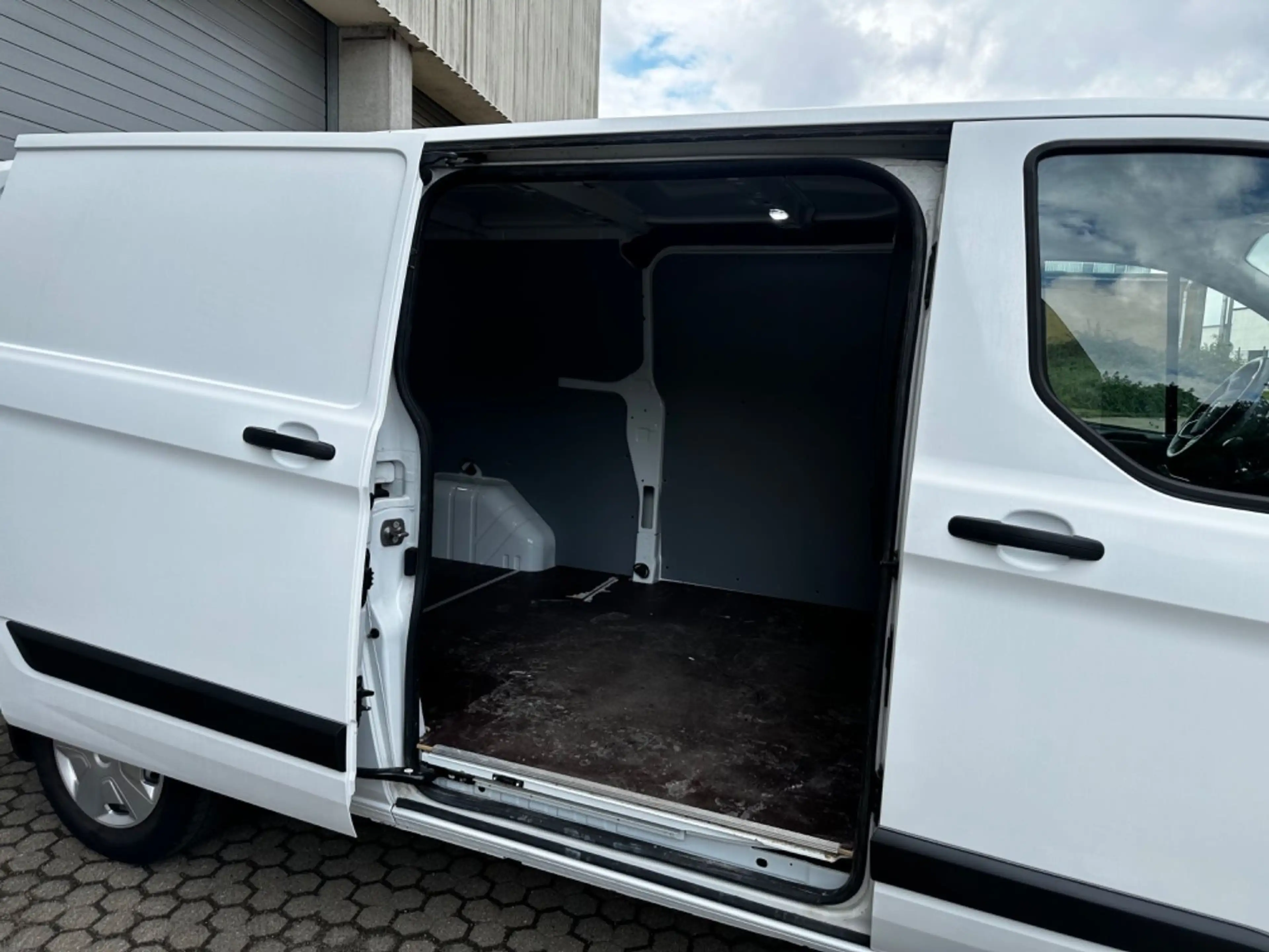 Ford Transit Custom 2.0TDCi Kasten 300 L2*Klima*PDC — photo 13