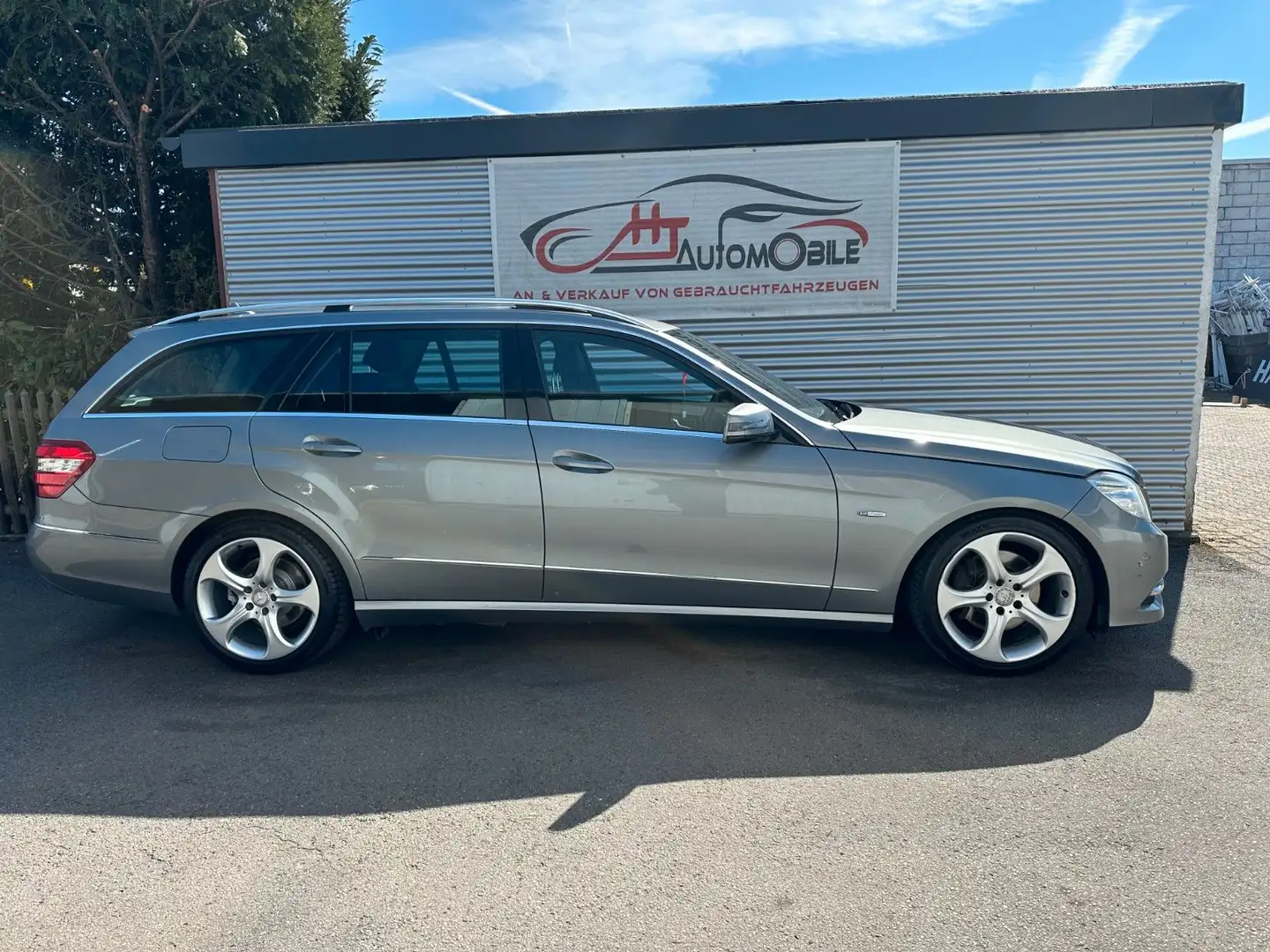 Mercedes-Benz E 300 T-Modell E 300 CDI BlueEfficiency Argintiu - 2