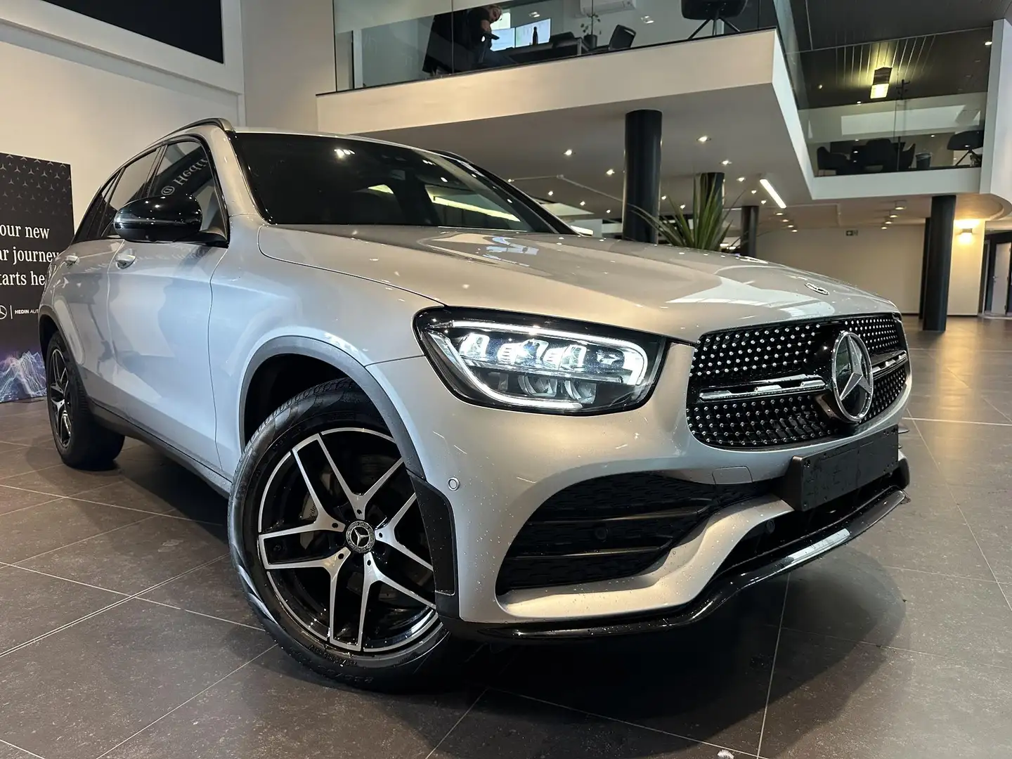 Mercedes-Benz GLC 200 d AMG LINE | 360°CAMERA + SENSORS | TREKHAAK | SFE Zilver - 2