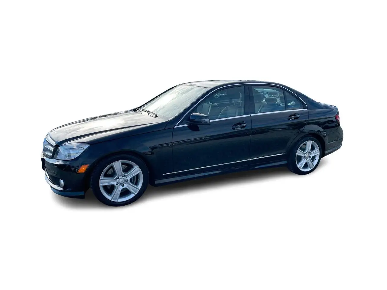 Mercedes-Benz C-Class снимка Mercedes-Benz C-Class