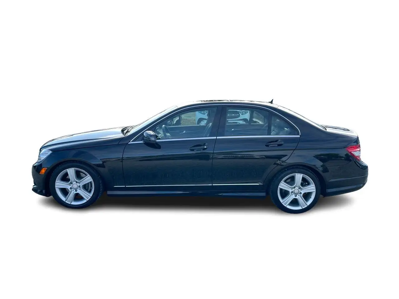 Mercedes-Benz C-Class снимка Mercedes-Benz C-Class
