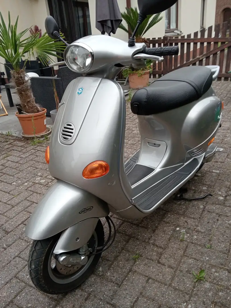 Vespa ET 4 Ezüst - 1
