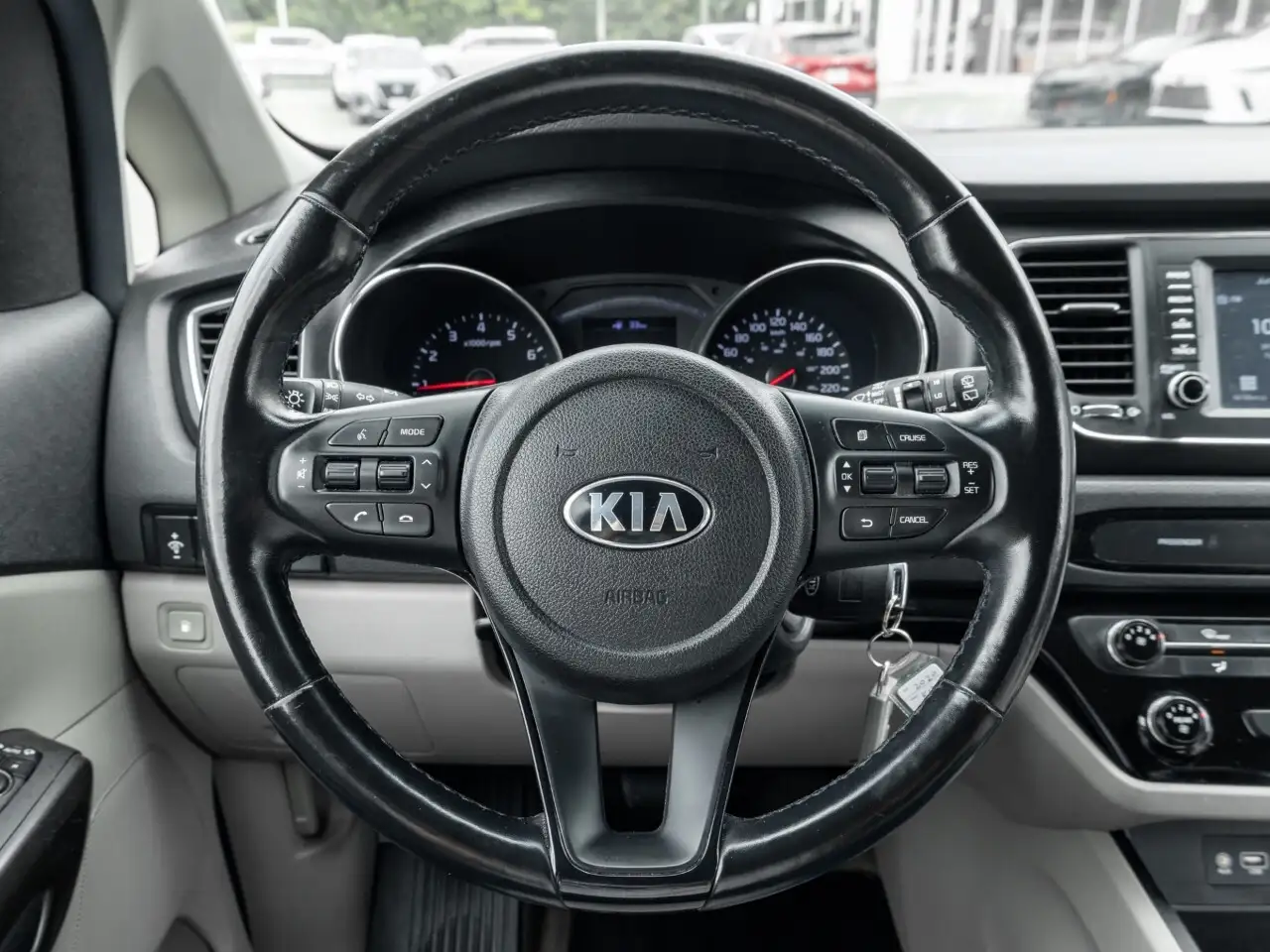 Kia Sedona photo Kia Sedona