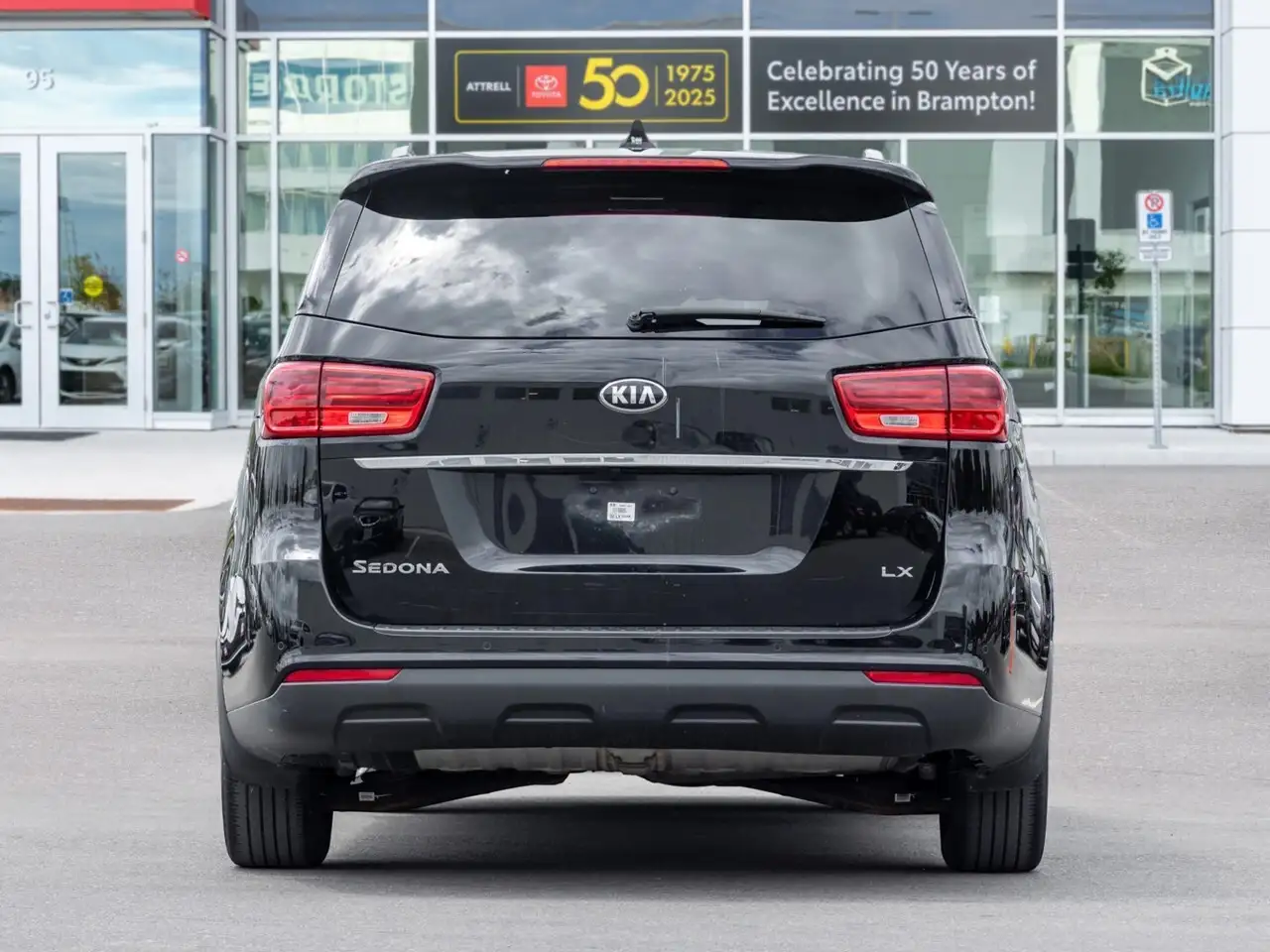 Kia Sedona photo Kia Sedona