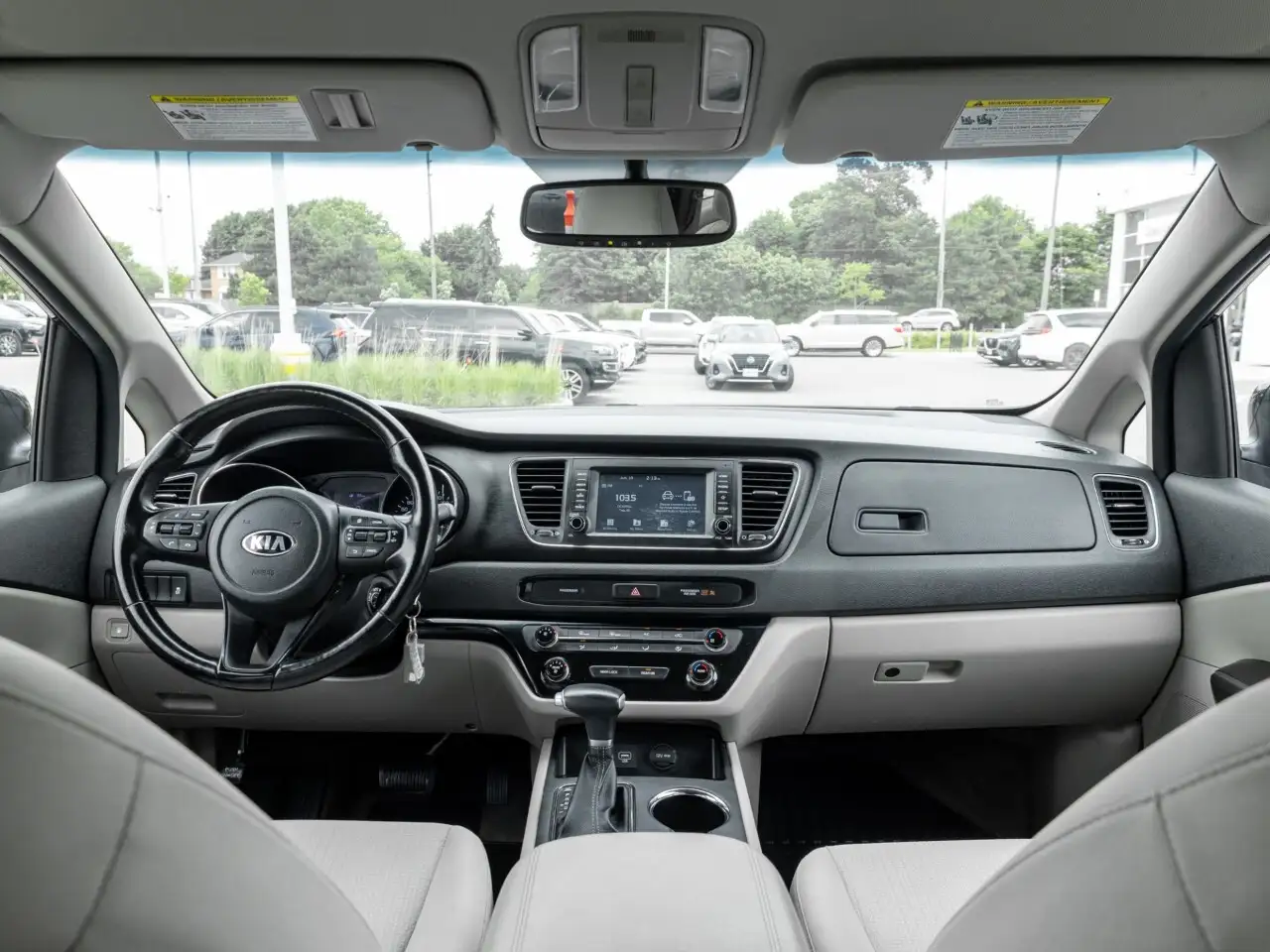 Kia Sedona photo Kia Sedona