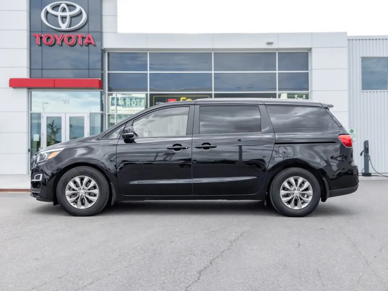 Kia Sedona photo Kia Sedona