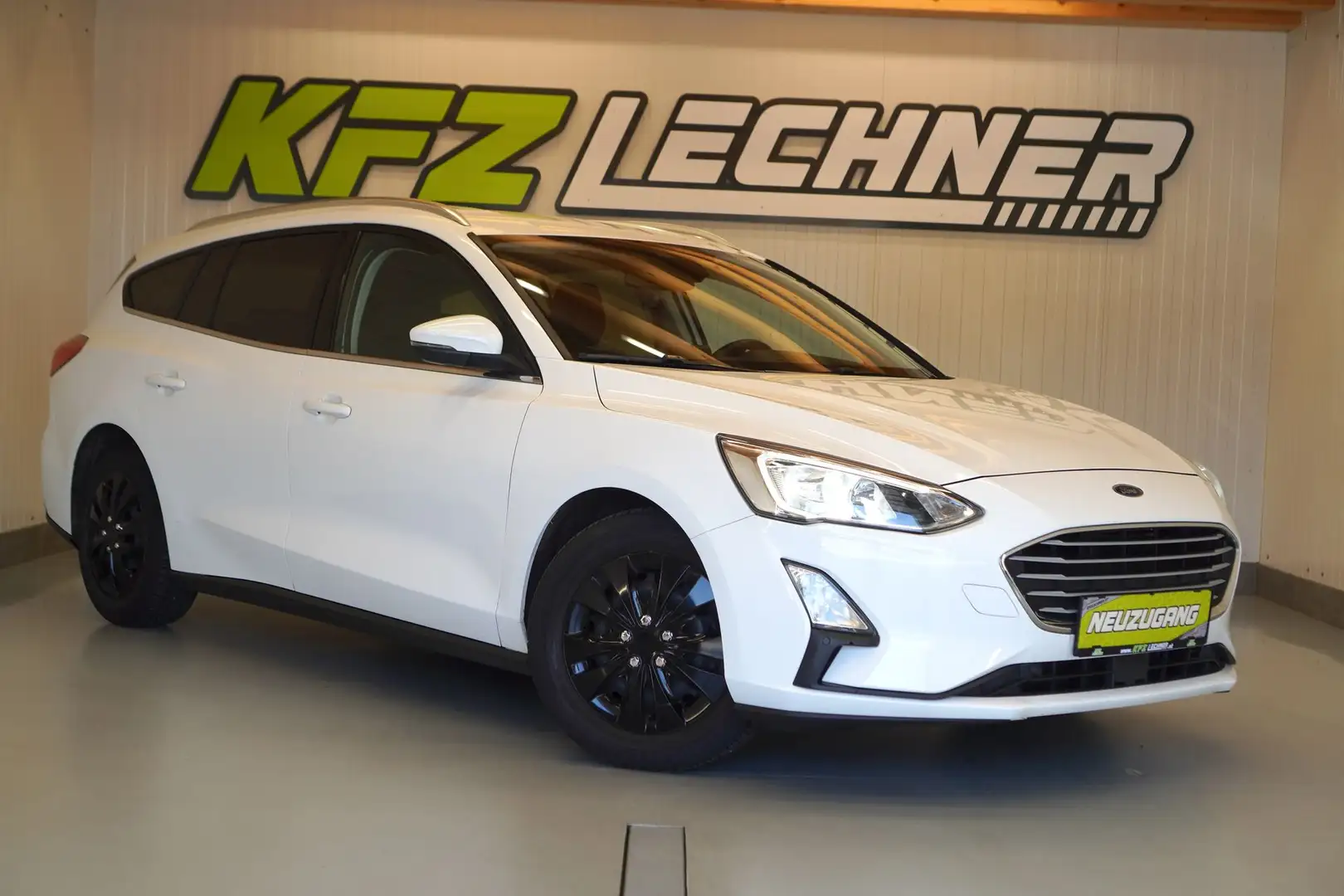 Ford Focus Turnier 1.5 EcoBl. "NAVI*SITZH*TEMP Weiß - 2