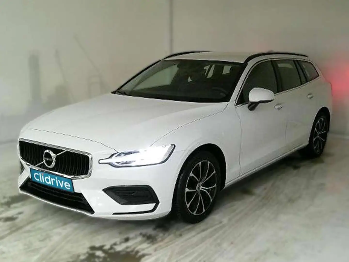 Volvo V60 D4 Momentum Pro Aut. Blanco - 2