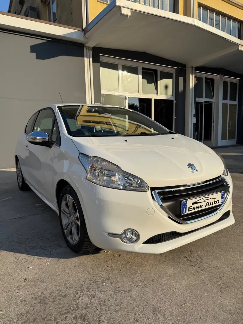Peugeot 208 1.2 VTi 82 CV 3 porte Allure Bianco - 2