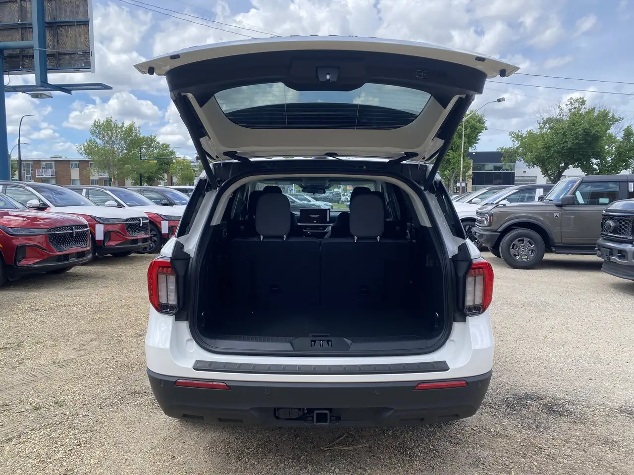 Ford Explorer photo Ford Explorer