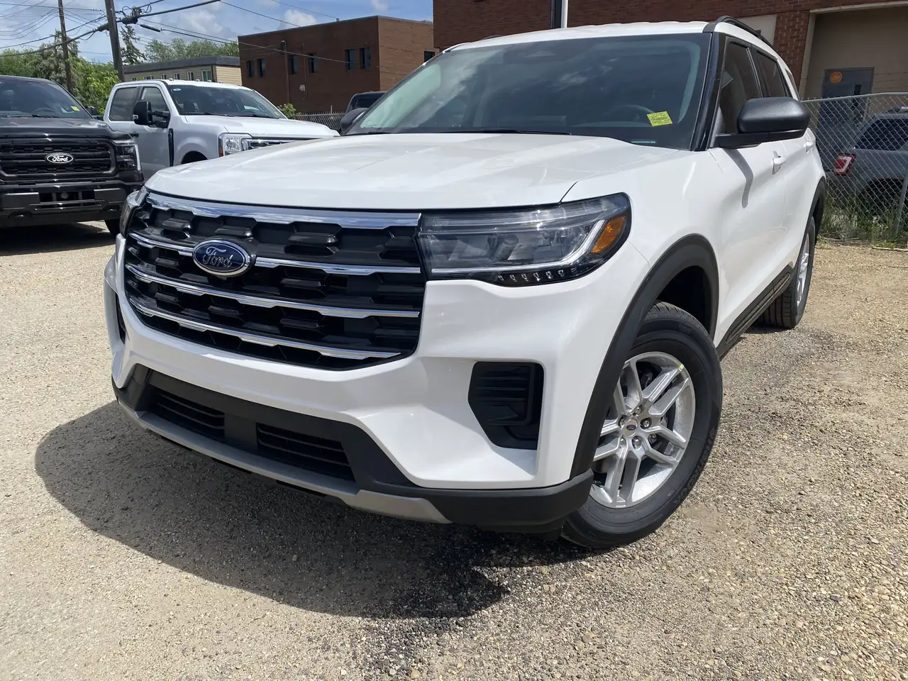 Ford Explorer photo Ford Explorer