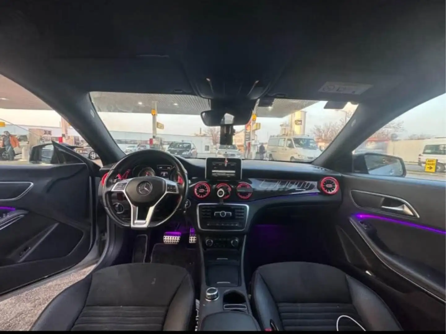 Mercedes-Benz CLA 200 Aut. - 1