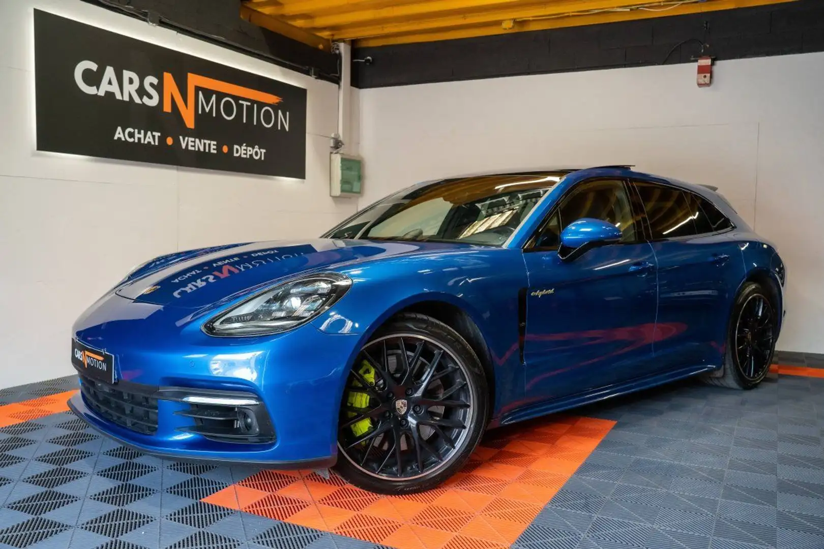 Porsche Panamera Spt Turismo 3.0L V6 462ch 4 E-Hybrid / 2ème main - Azul - 1