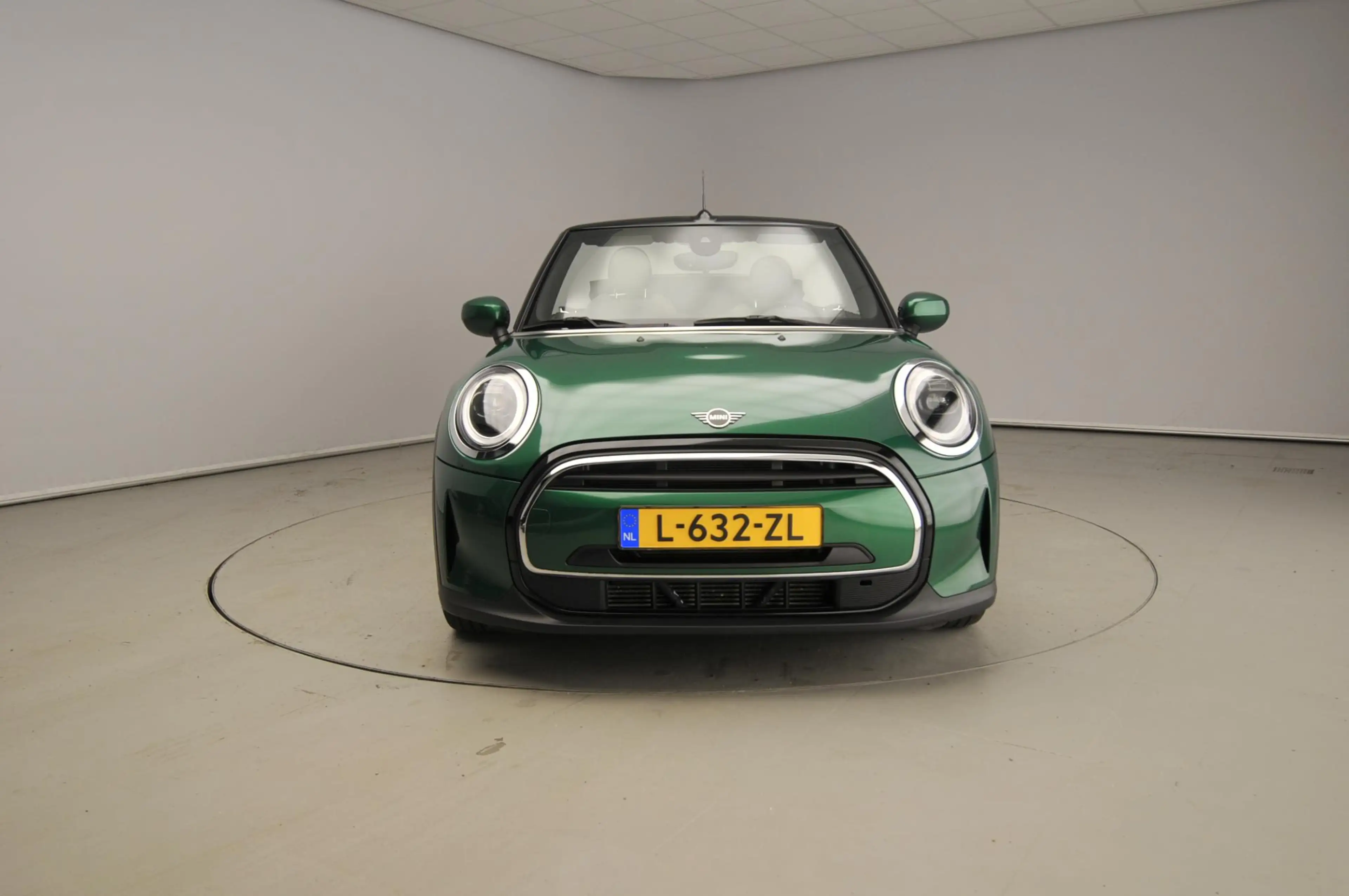 MINI One Cabrio | LED | Navigatie | Windscherm | Sportstoelen | St — photo 4
