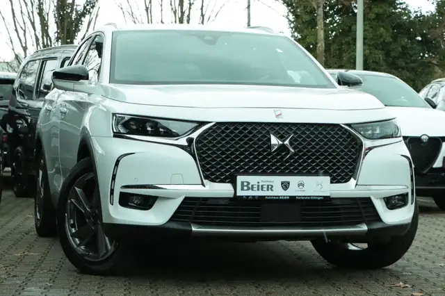 DS Automobiles DS 7 Crossback view 2