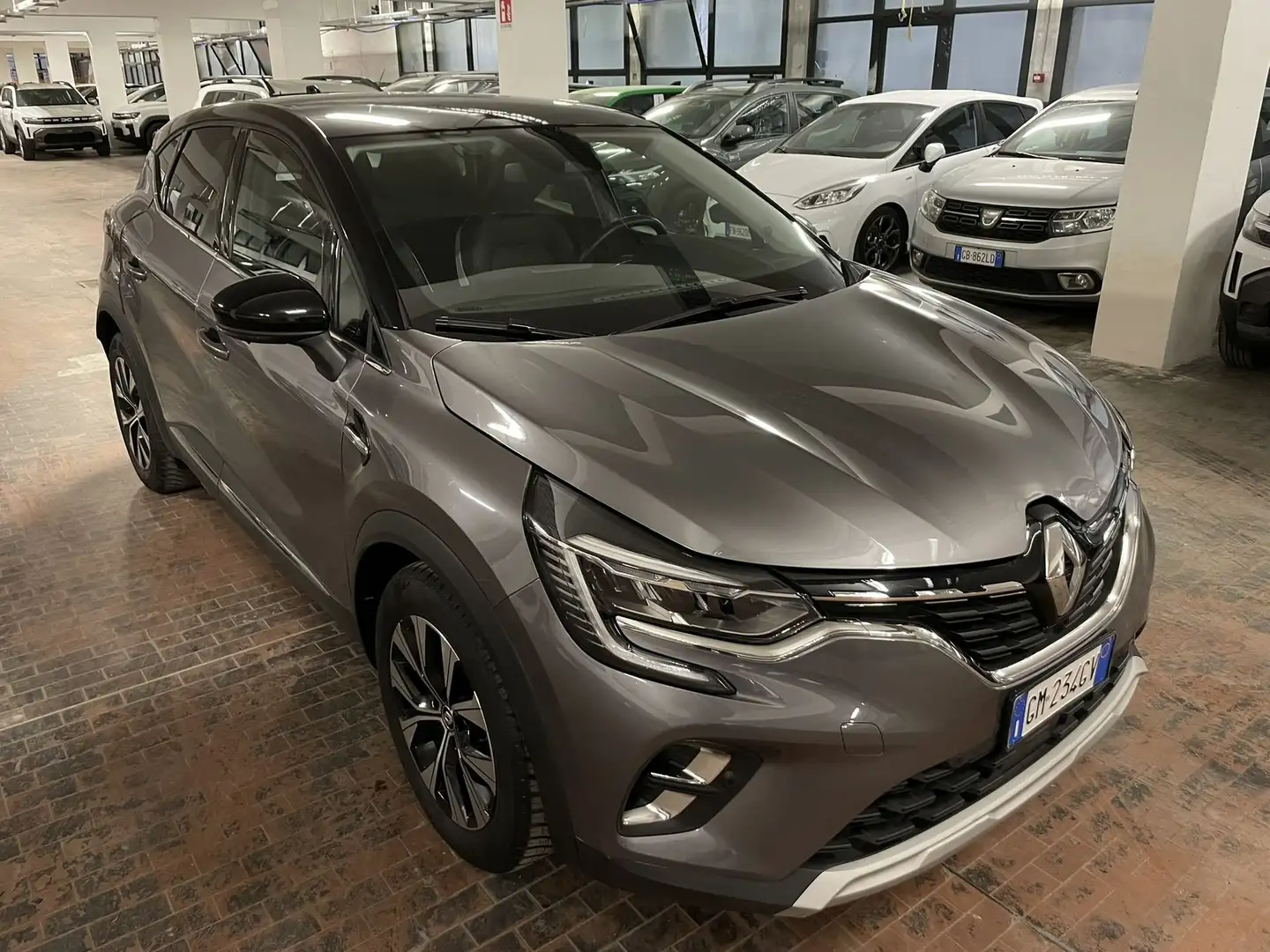 Renault Captur Captur TCe 100 CV GPL Techno Gris - 2
